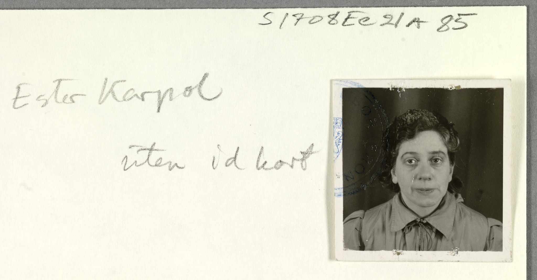 Sosialdepartementet, Våre Falne, RA/S-1708/E/Ee/L0021A: Fotografier av jøder på legitimasjonskort (1941-42), 1941-1942, p. 197