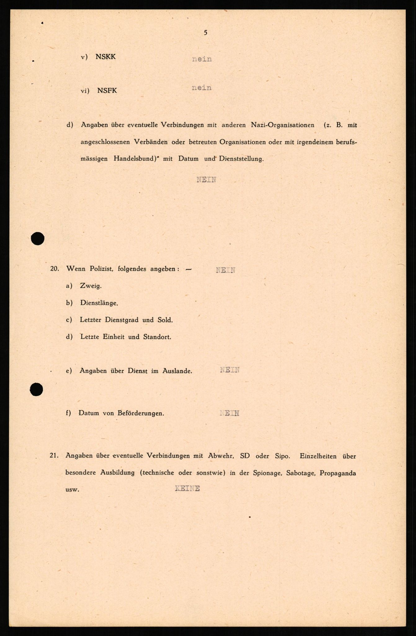 Forsvaret, Forsvarets overkommando II, AV/RA-RAFA-3915/D/Db/L0012: CI Questionaires. Tyske okkupasjonsstyrker i Norge. Tyskere., 1945-1946, p. 77