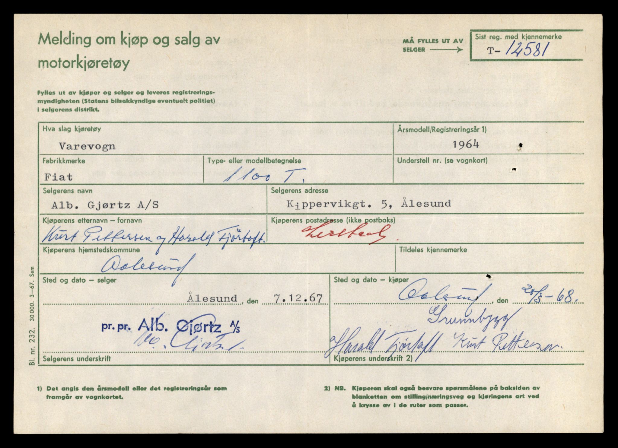 Møre og Romsdal vegkontor - Ålesund trafikkstasjon, AV/SAT-A-4099/F/Fe/L0034: Registreringskort for kjøretøy T 12500 - T 12652, 1927-1998, p. 1564