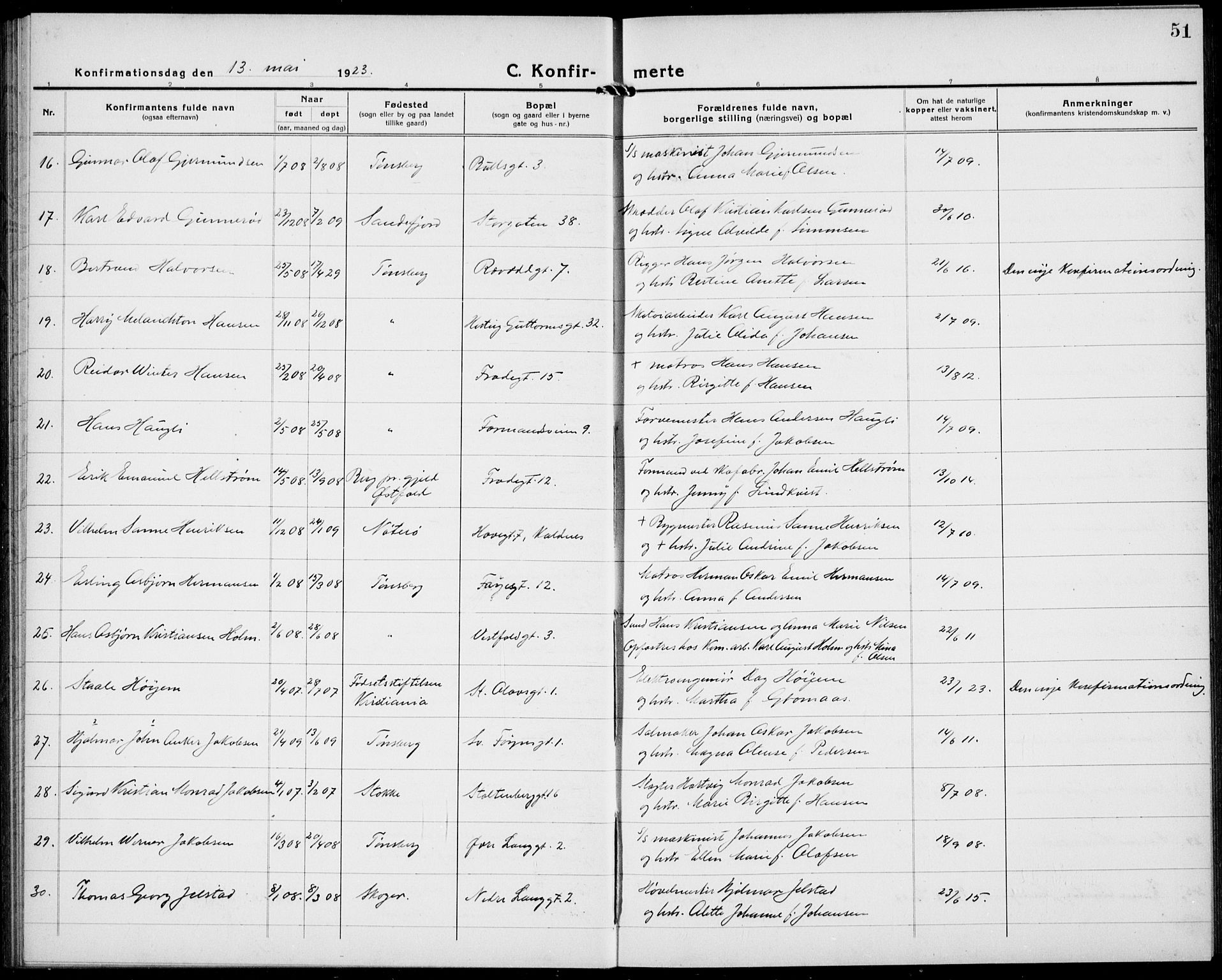 Tønsberg kirkebøker, AV/SAKO-A-330/G/Ga/L0013: Parish register (copy) no. 13, 1920-1929, p. 51