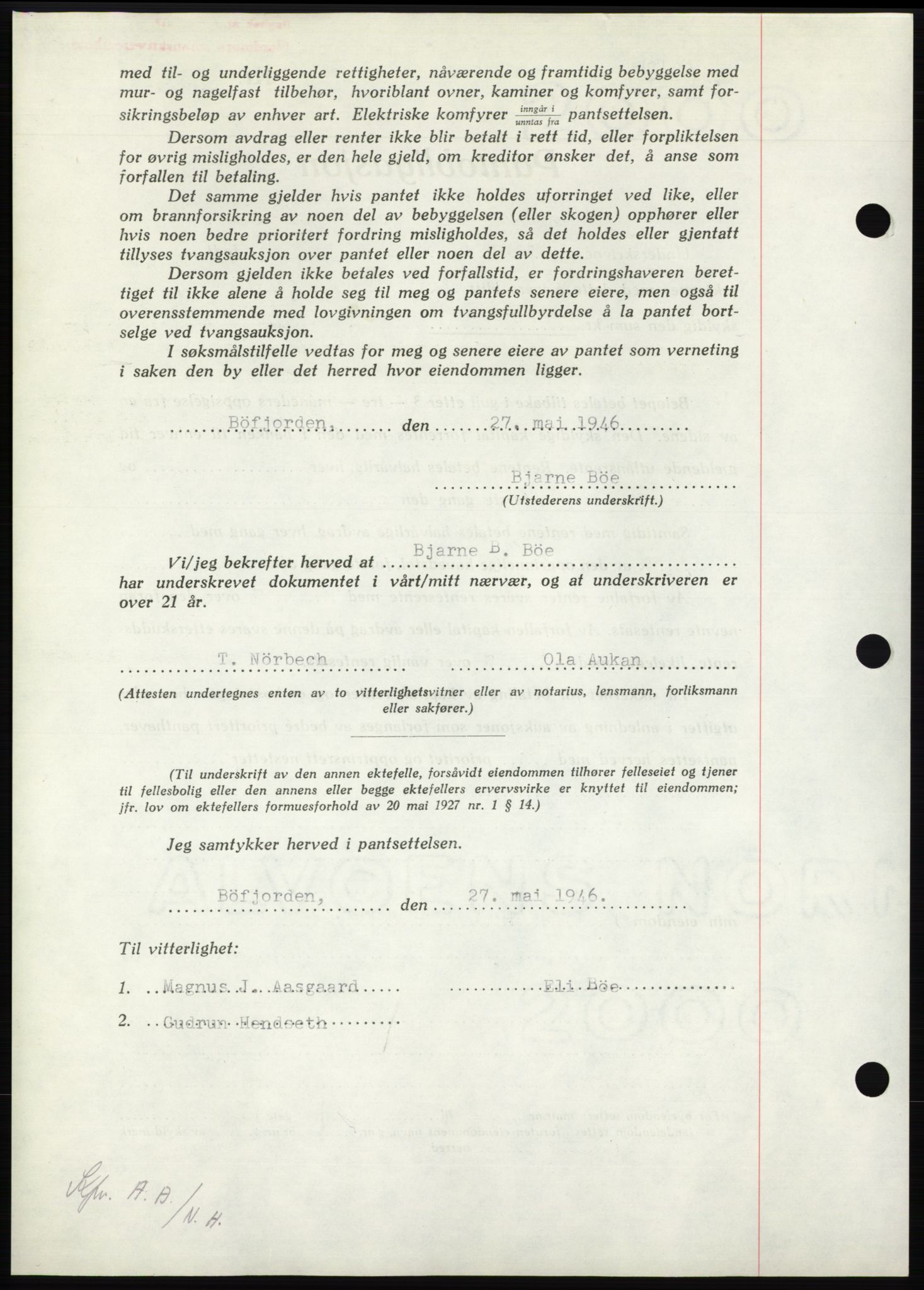 Nordmøre sorenskriveri, AV/SAT-A-4132/1/2/2Ca: Mortgage book no. B94, 1946-1946, Diary no: : 1045/1946