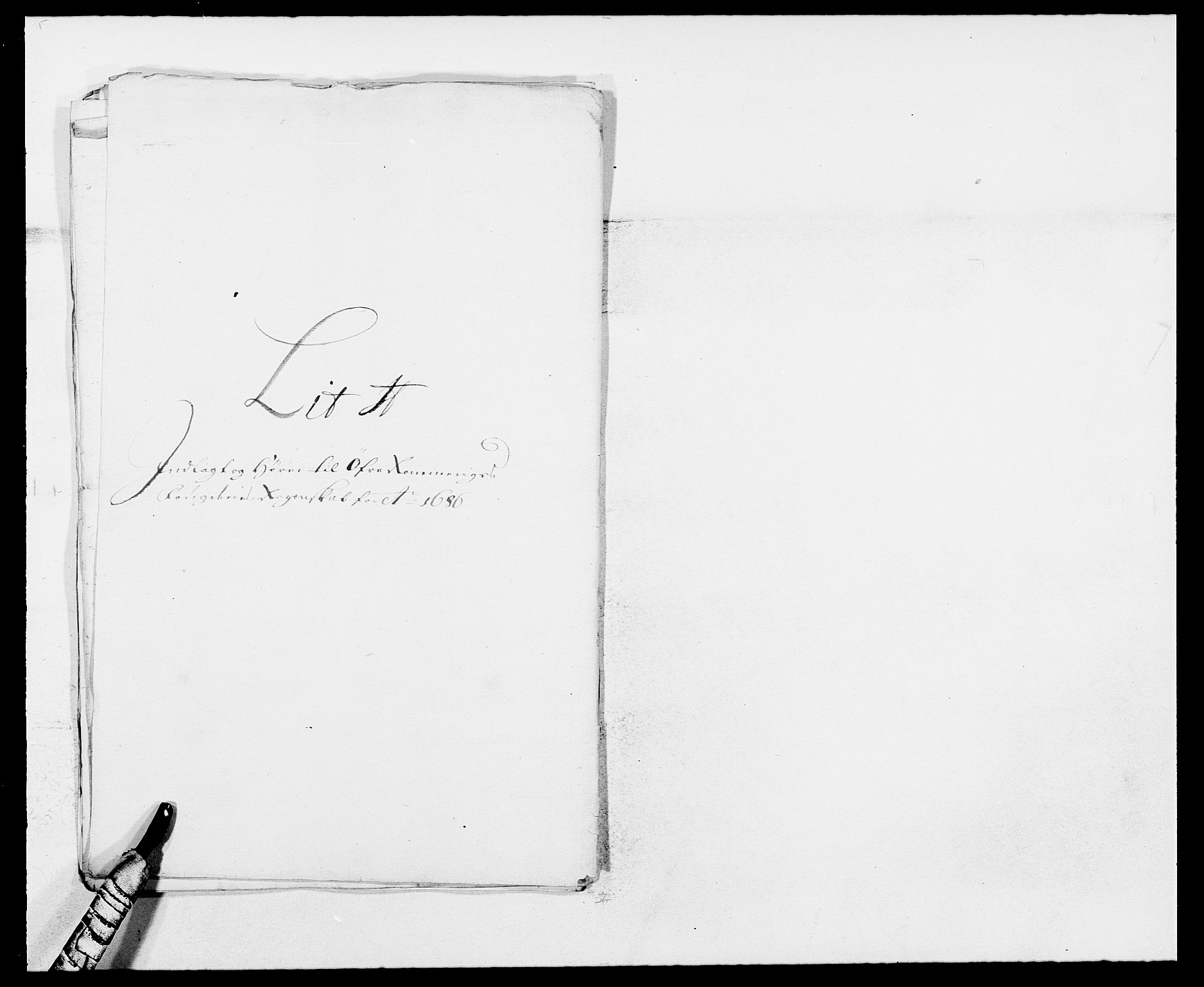 Rentekammeret inntil 1814, Reviderte regnskaper, Fogderegnskap, RA/EA-4092/R12/L0699: Fogderegnskap Øvre Romerike, 1685-1686, p. 323