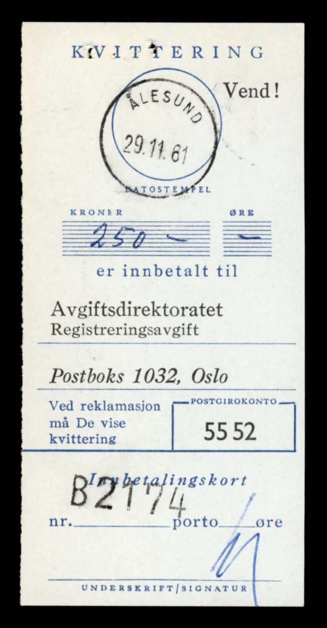 Møre og Romsdal vegkontor - Ålesund trafikkstasjon, AV/SAT-A-4099/F/Fe/L0049: Registreringskort for kjøretøy T 14864 - T 18613, 1927-1998, p. 2045