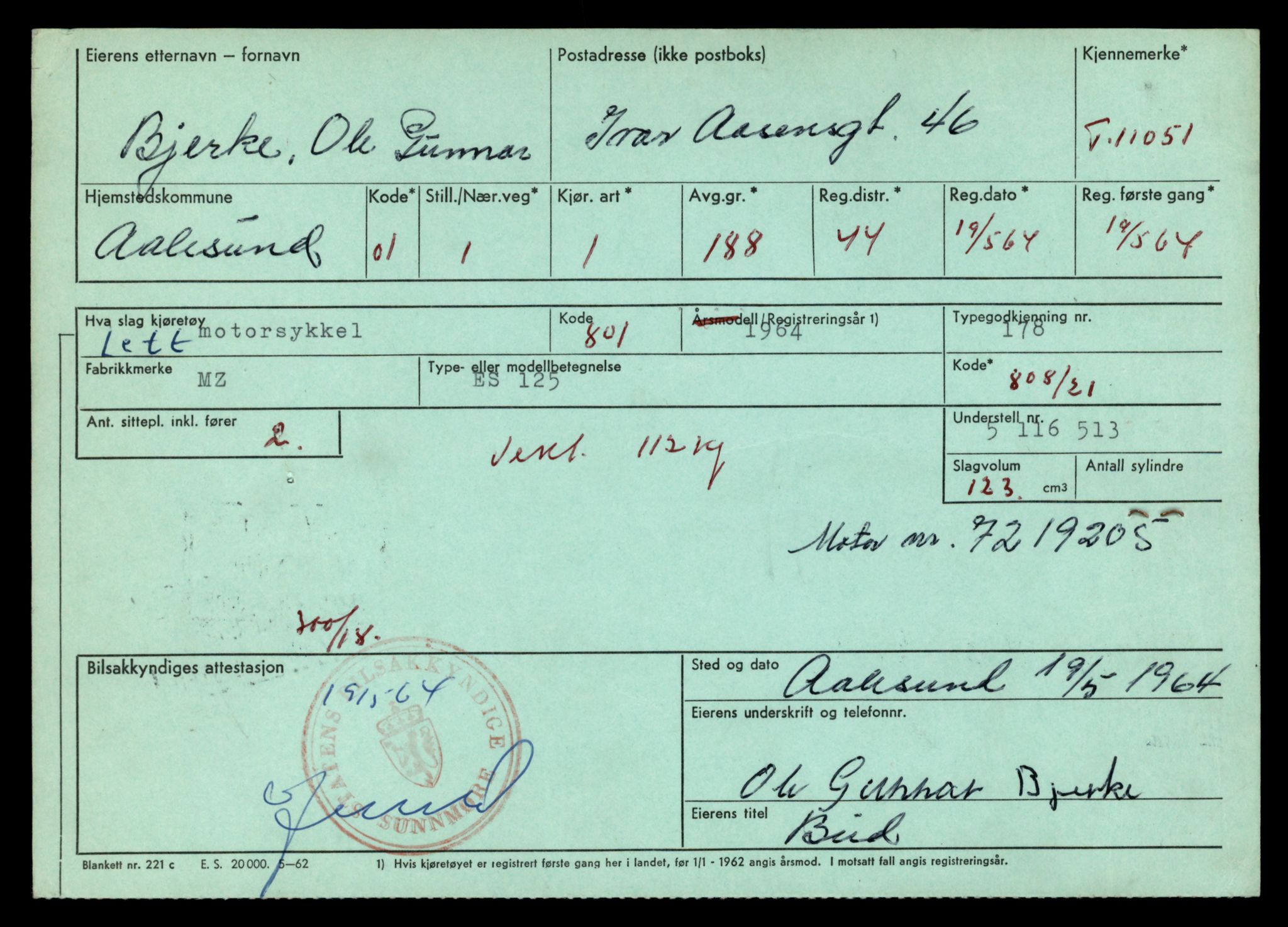 Møre og Romsdal vegkontor - Ålesund trafikkstasjon, AV/SAT-A-4099/F/Fe/L0026: Registreringskort for kjøretøy T 11046 - T 11160, 1927-1998, p. 127