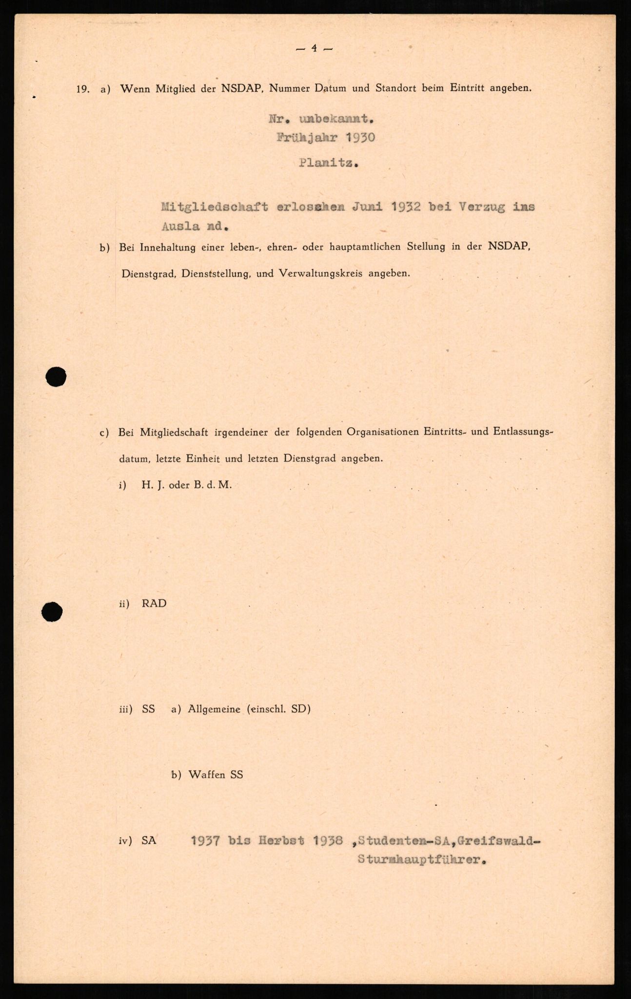 Forsvaret, Forsvarets overkommando II, RA/RAFA-3915/D/Db/L0007: CI Questionaires. Tyske okkupasjonsstyrker i Norge. Tyskere., 1945-1946, p. 410