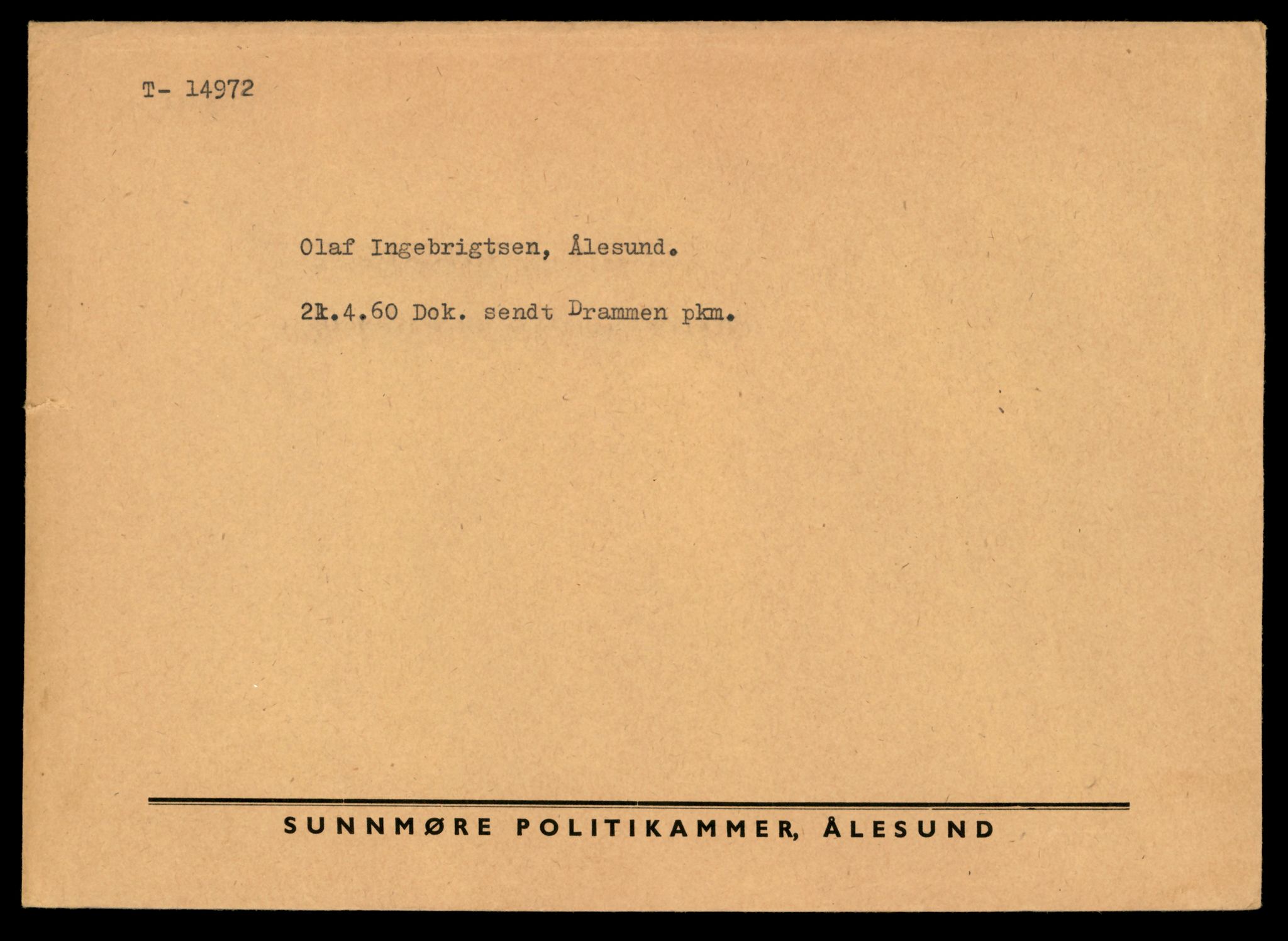 Møre og Romsdal vegkontor - Ålesund trafikkstasjon, AV/SAT-A-4099/F/Fe/L0049: Registreringskort for kjøretøy T 14864 - T 18613, 1927-1998, p. 2543