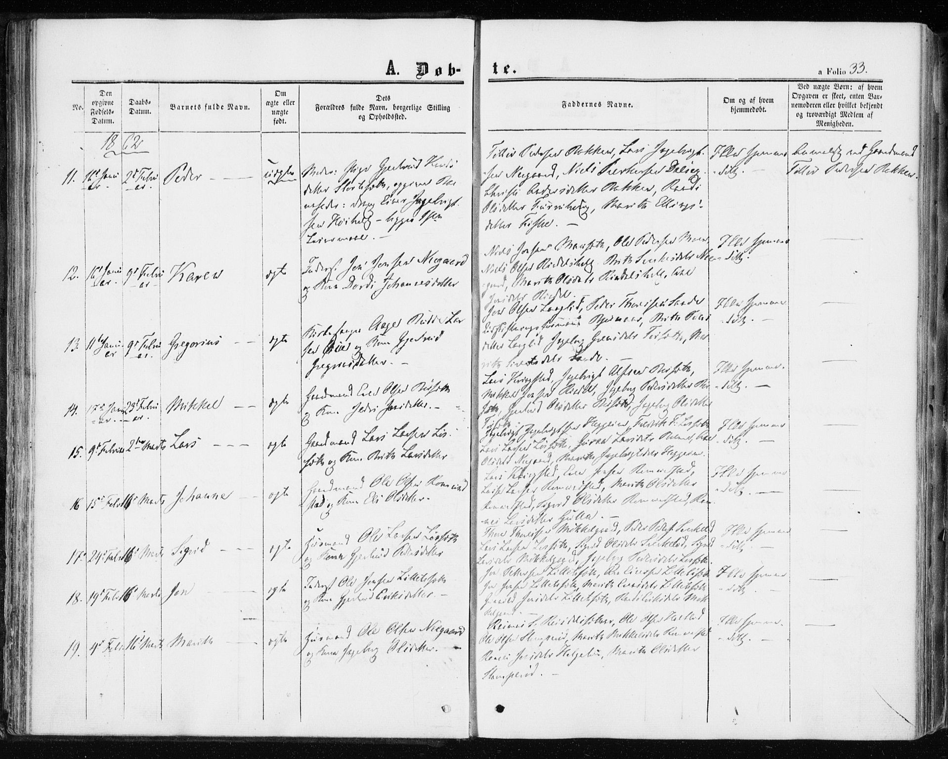 Ministerialprotokoller, klokkerbøker og fødselsregistre - Møre og Romsdal, SAT/A-1454/598/L1067: Parish register (official) no. 598A01, 1858-1871, p. 33