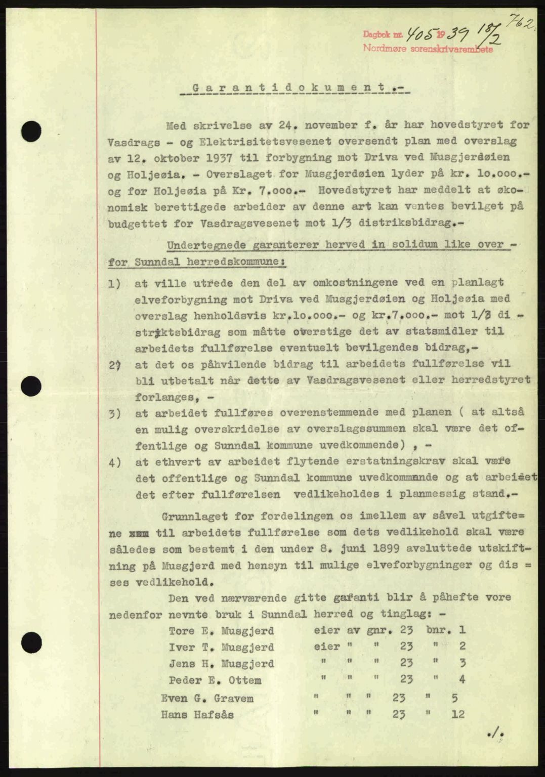 Nordmøre sorenskriveri, SAT/A-4132/1/2/2Ca: Mortgage book no. B84, 1938-1939, Diary no: : 405/1939