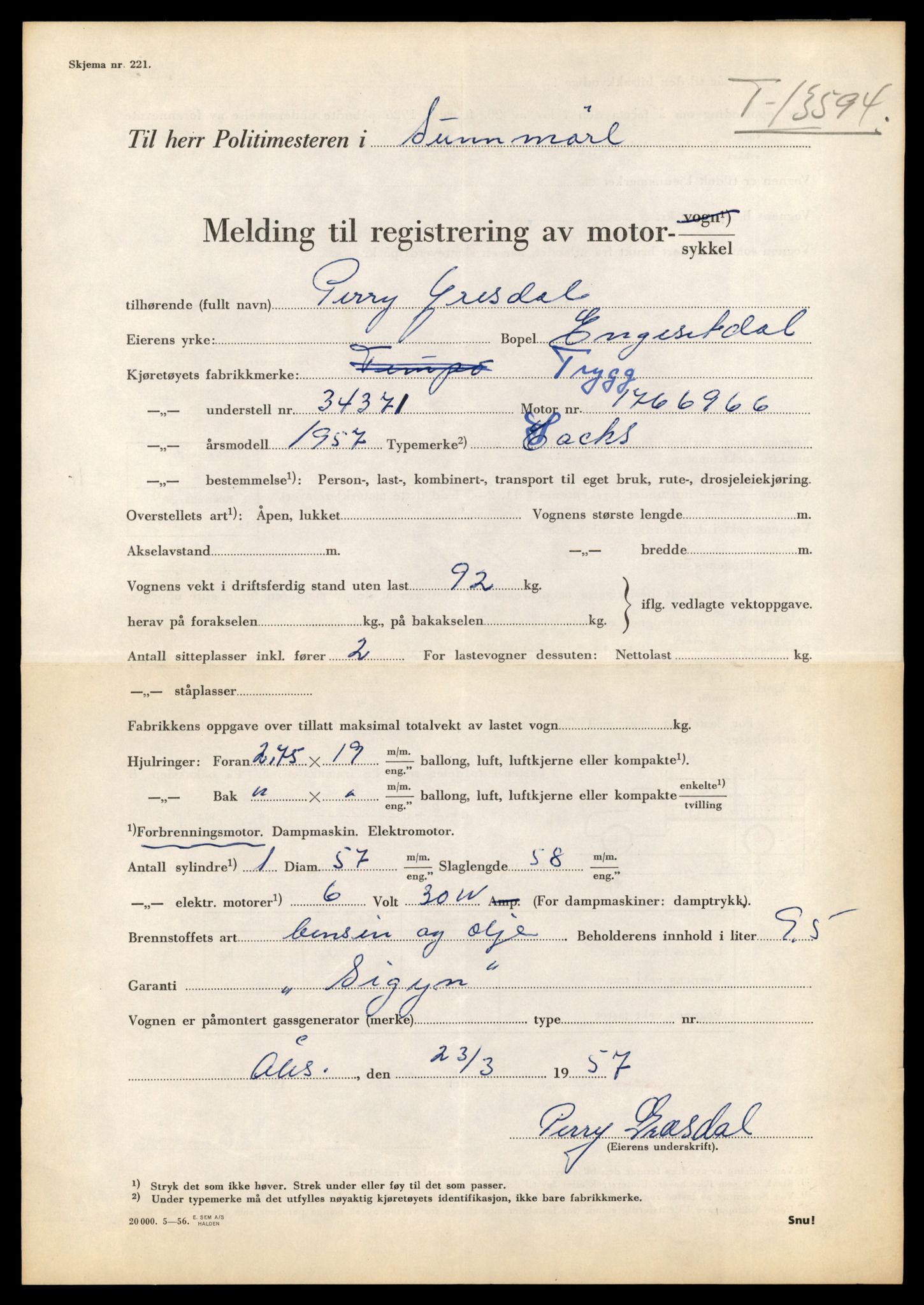 Møre og Romsdal vegkontor - Ålesund trafikkstasjon, AV/SAT-A-4099/F/Fe/L0040: Registreringskort for kjøretøy T 13531 - T 13709, 1927-1998, p. 1139