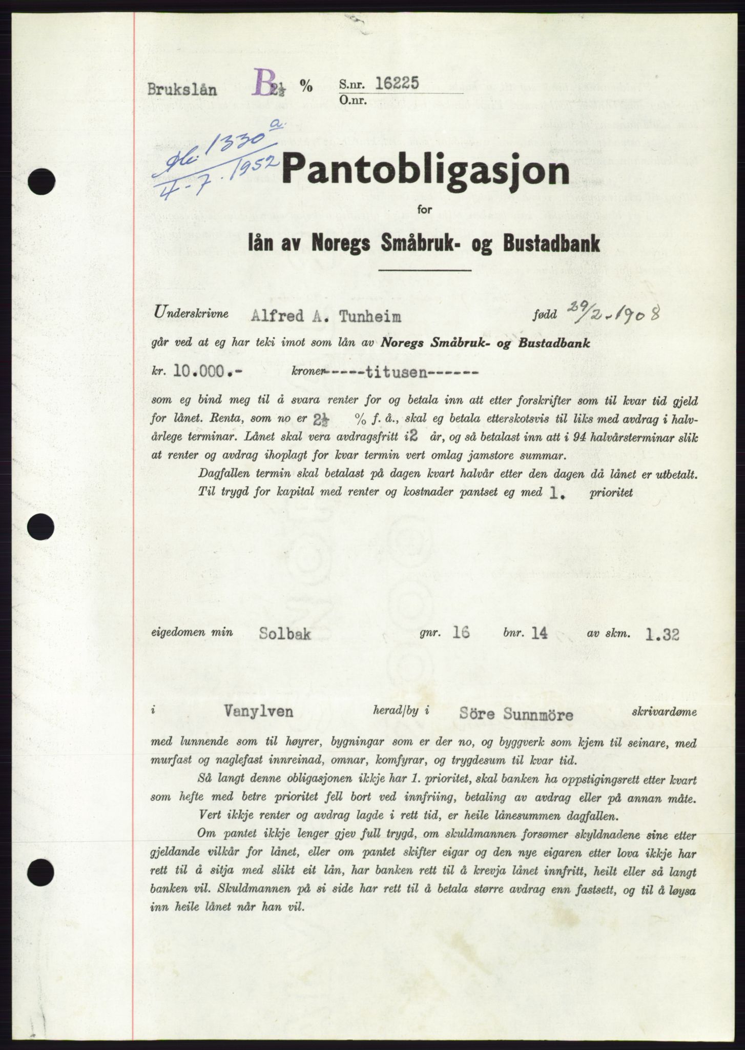 Søre Sunnmøre sorenskriveri, AV/SAT-A-4122/1/2/2C/L0121: Mortgage book no. 9B, 1951-1952, Diary no: : 1330/1952