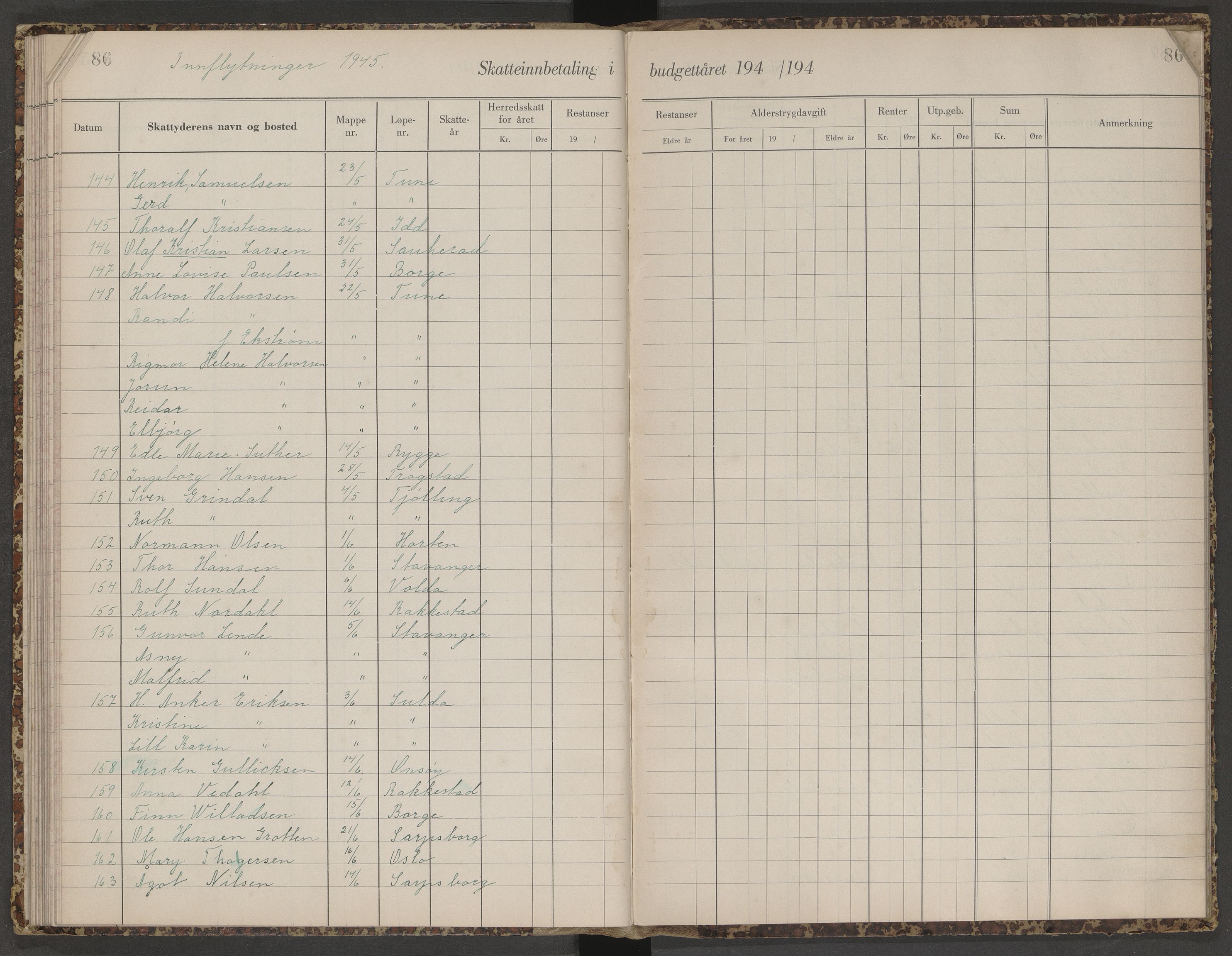 Skjeberg folkeregister, AV/SAO-A-10495/K/Ka/L0003: Fortegnelse over inn- og utflyttede, 1943-1947, p. 86