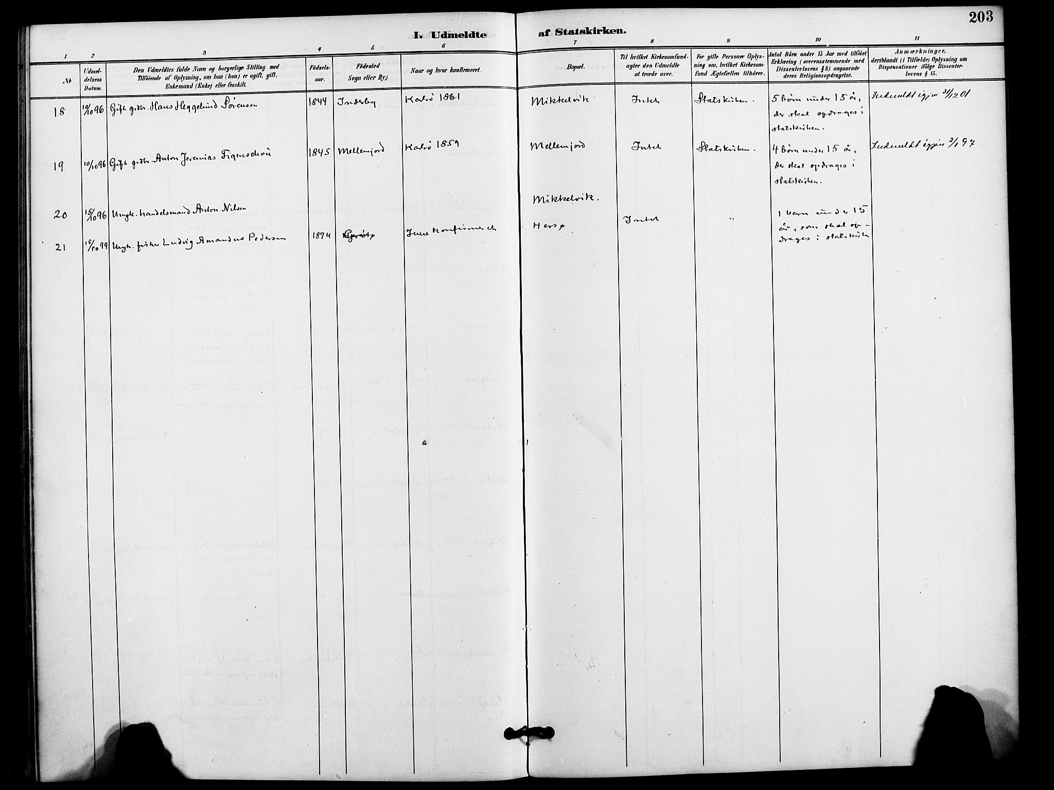 Karlsøy sokneprestembete, AV/SATØ-S-1299/H/Ha/Haa/L0012kirke: Parish register (official) no. 12, 1892-1902, p. 203
