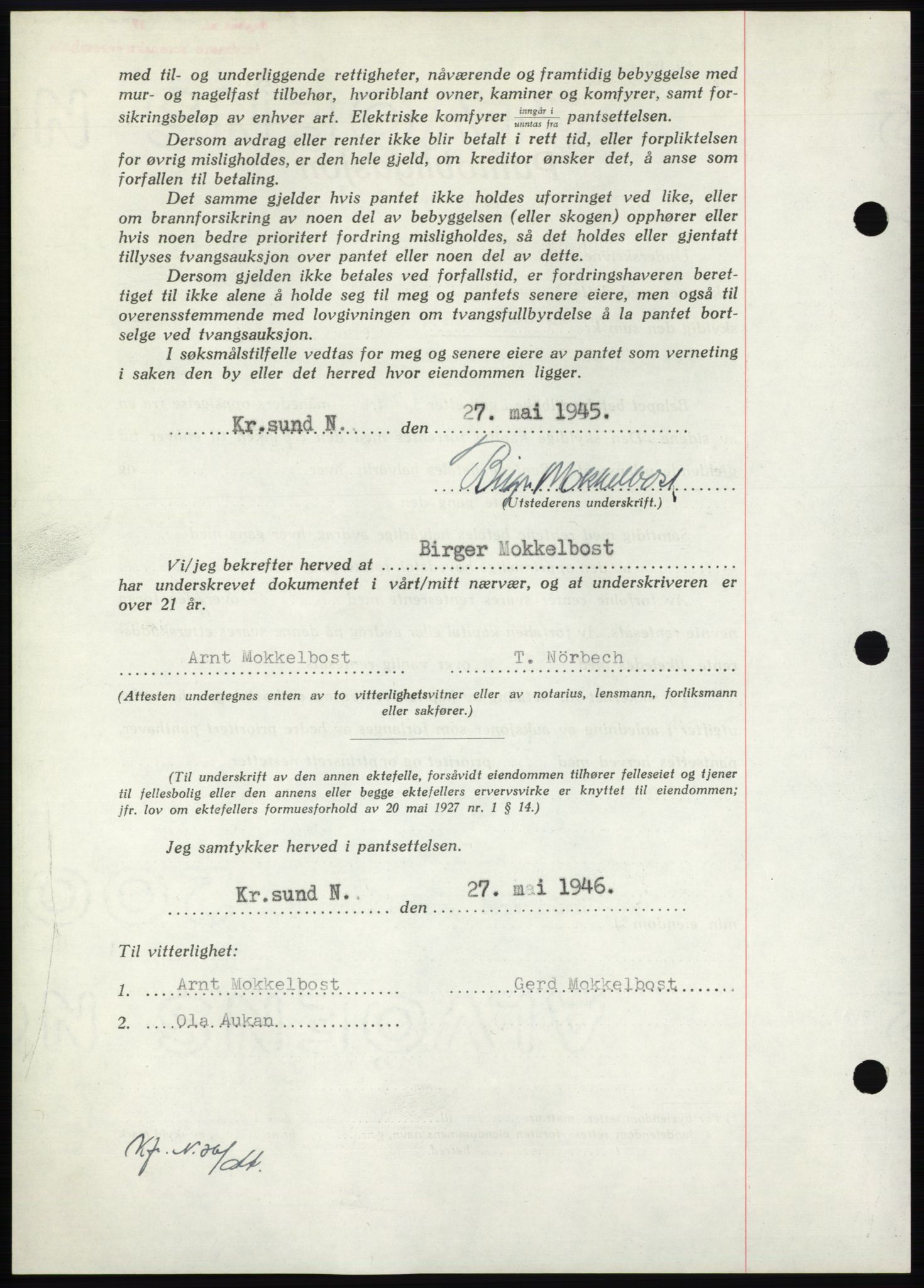 Nordmøre sorenskriveri, AV/SAT-A-4132/1/2/2Ca: Mortgage book no. B94, 1946-1946, Diary no: : 984/1946