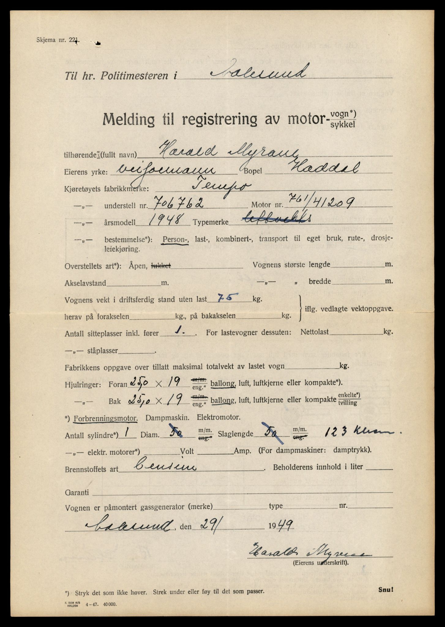 Møre og Romsdal vegkontor - Ålesund trafikkstasjon, AV/SAT-A-4099/F/Fe/L0026: Registreringskort for kjøretøy T 11046 - T 11160, 1927-1998, p. 1639