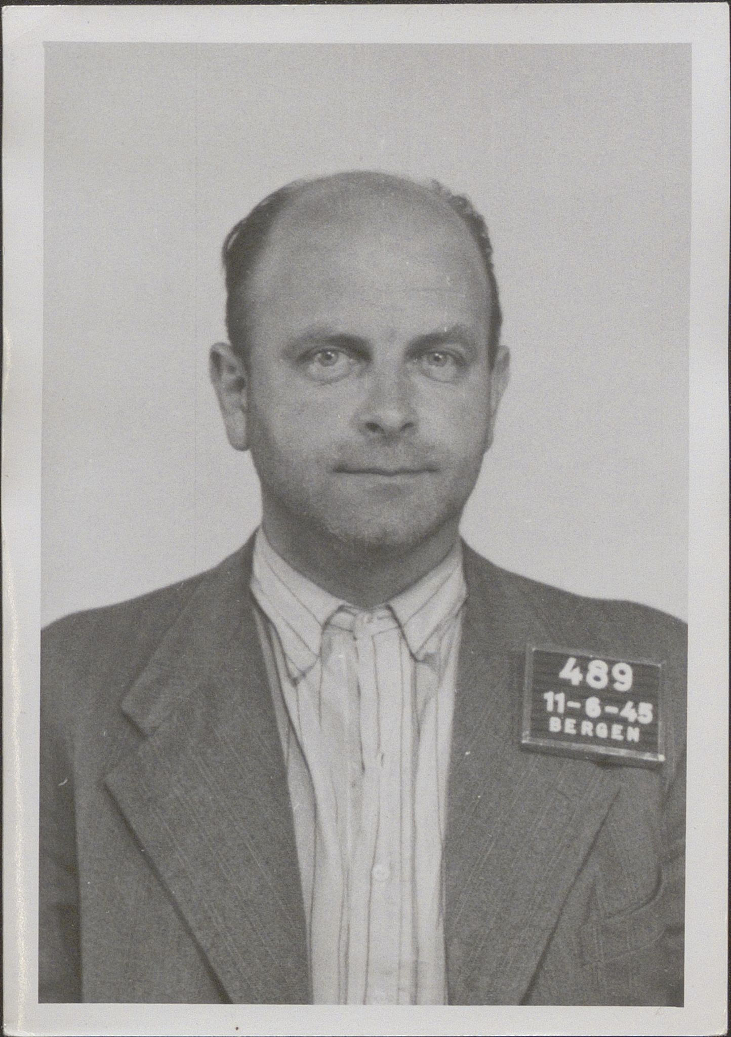 Bergen politikammer / politidistrikt, SAB/A-60401/Y/Yc/Ycd/L0004: Personfoto - landsvikere etc, 1945-1947, p. 449