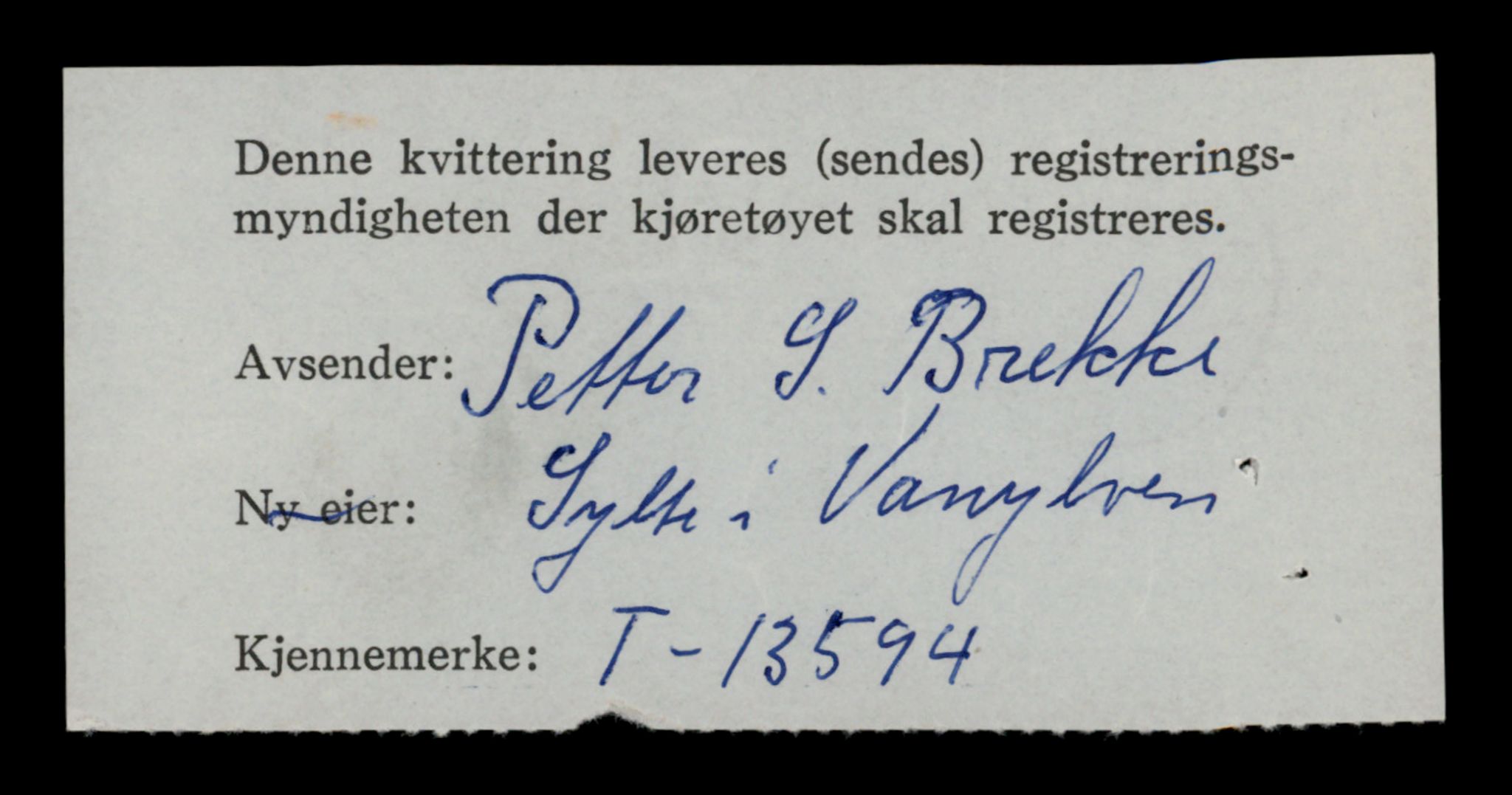 Møre og Romsdal vegkontor - Ålesund trafikkstasjon, AV/SAT-A-4099/F/Fe/L0040: Registreringskort for kjøretøy T 13531 - T 13709, 1927-1998, p. 1136