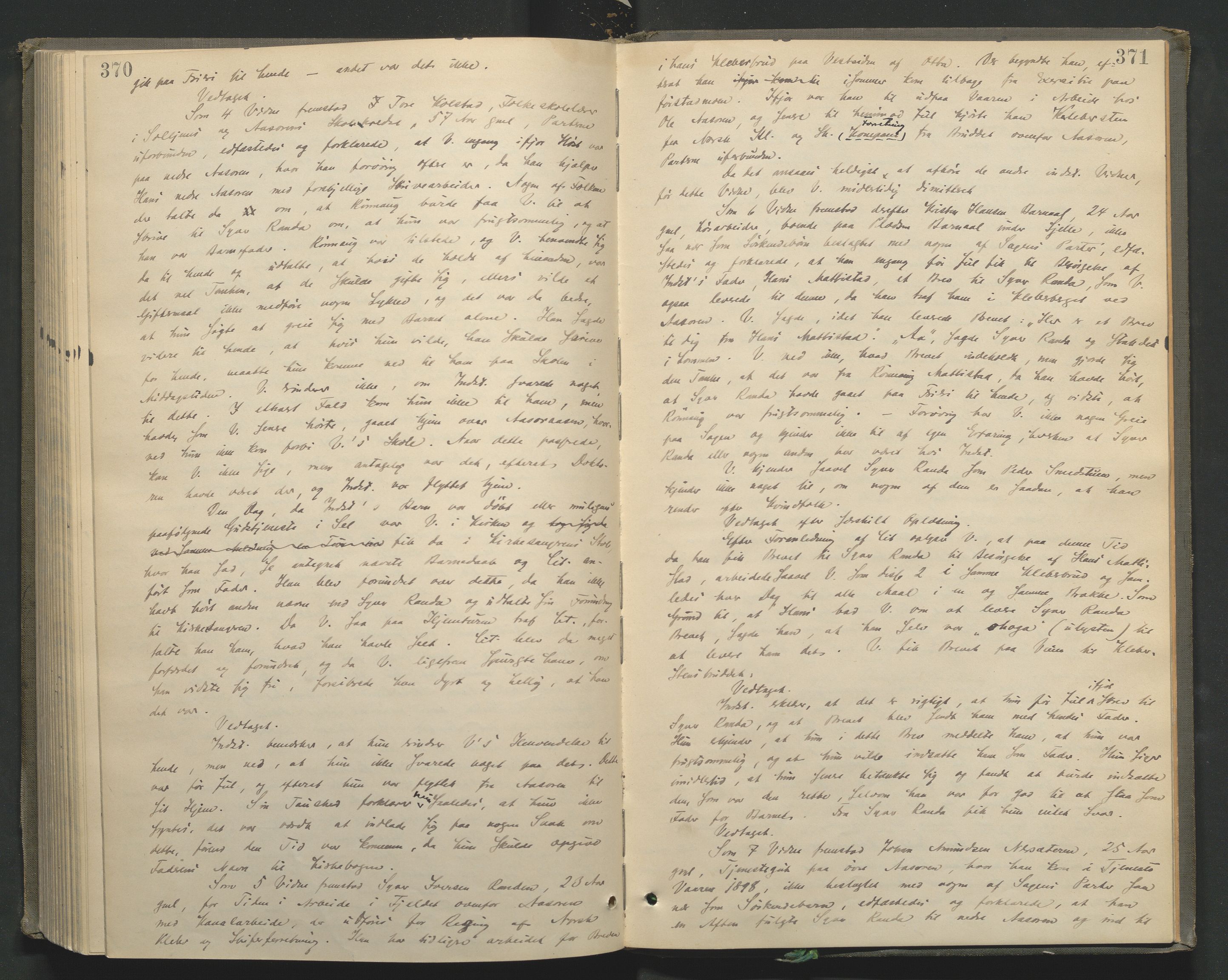 Nord-Gudbrandsdal tingrett, SAH/TING-002/G/Gc/Gcb/L0005: Ekstrarettsprotokoll for åstedssaker, 1889-1900, p. 370-371