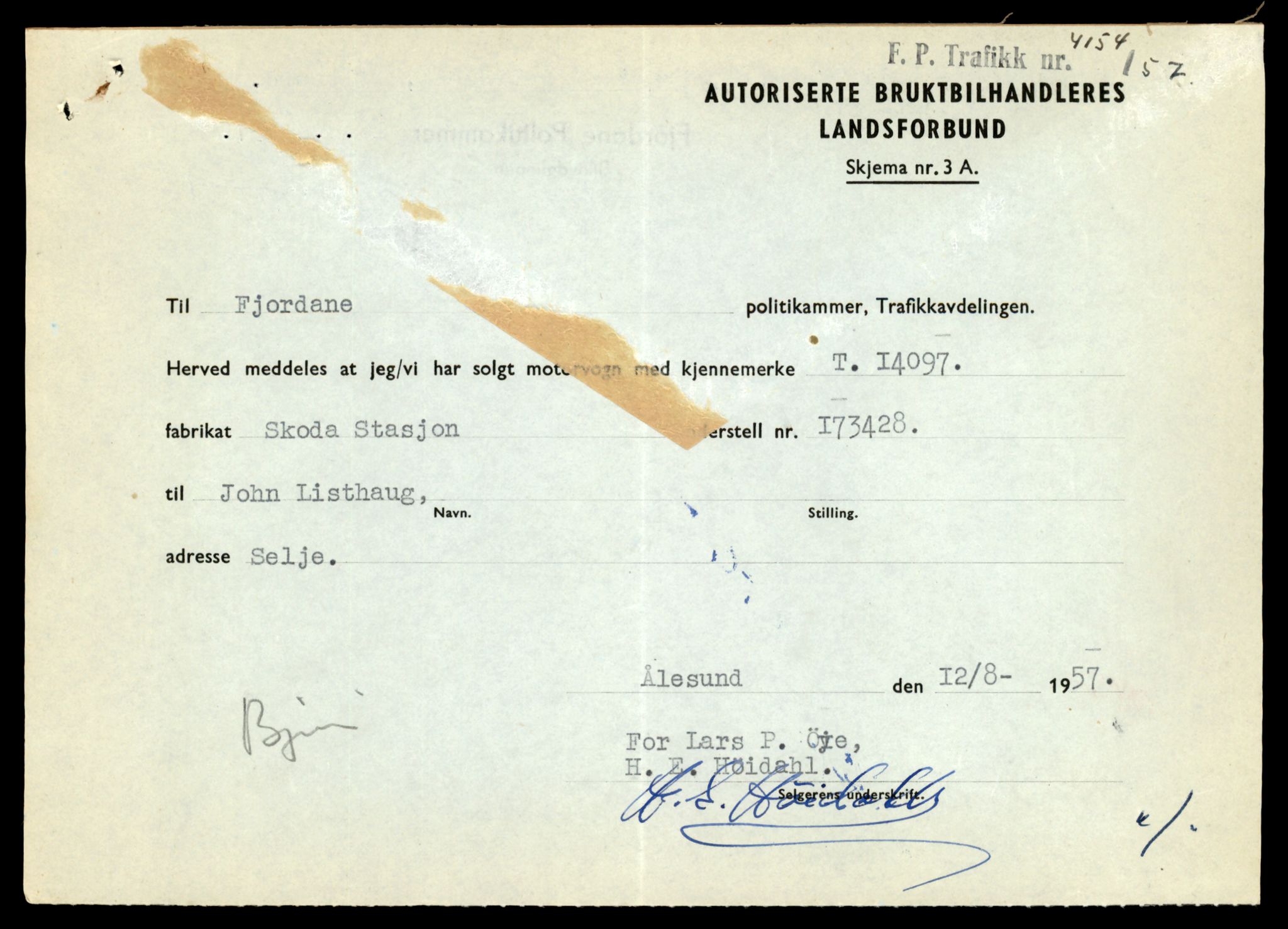 Møre og Romsdal vegkontor - Ålesund trafikkstasjon, AV/SAT-A-4099/F/Fe/L0043: Registreringskort for kjøretøy T 14080 - T 14204, 1927-1998, p. 435