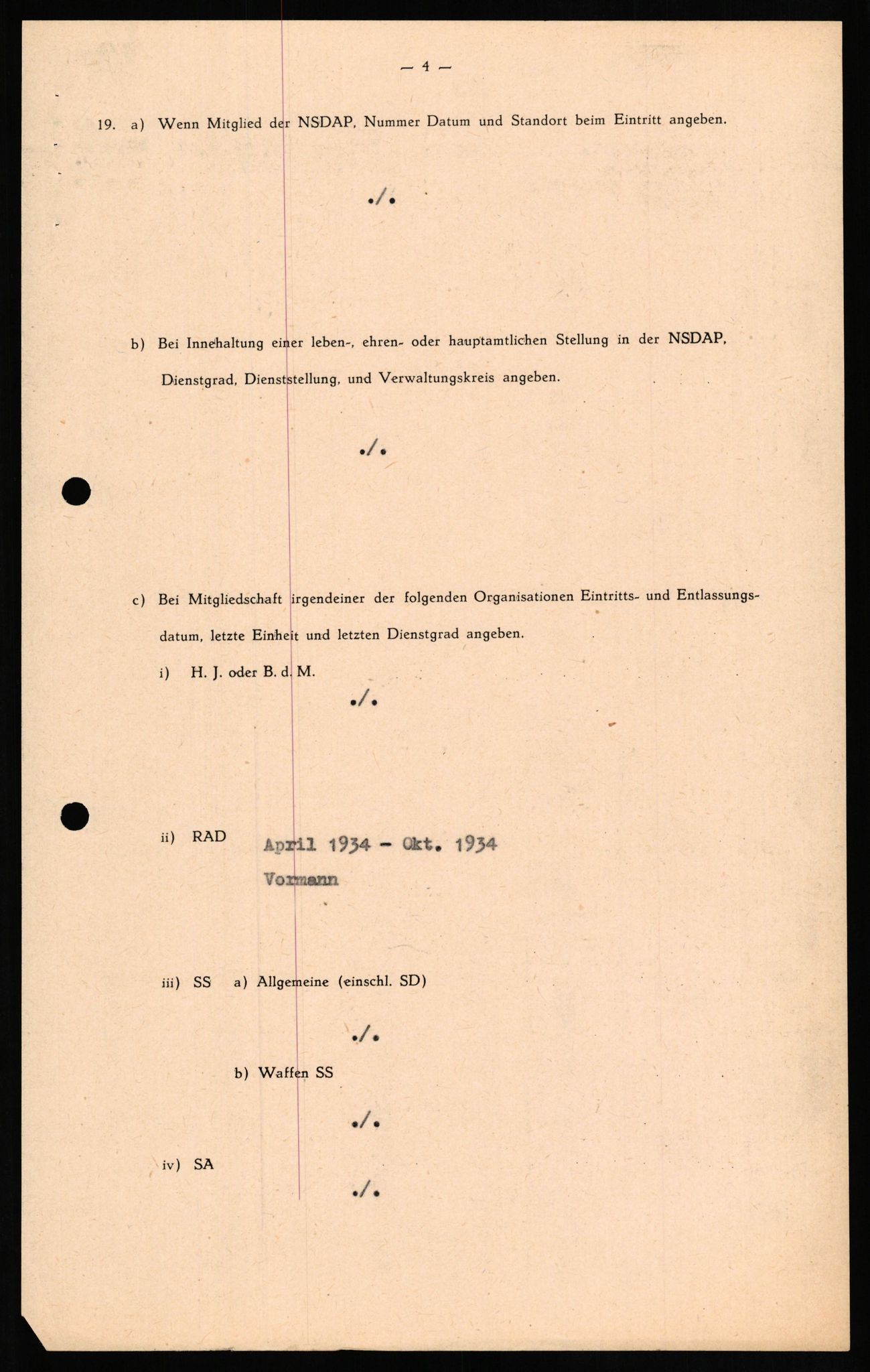 Forsvaret, Forsvarets overkommando II, AV/RA-RAFA-3915/D/Db/L0021: CI Questionaires. Tyske okkupasjonsstyrker i Norge. Tyskere., 1945-1946, p. 25