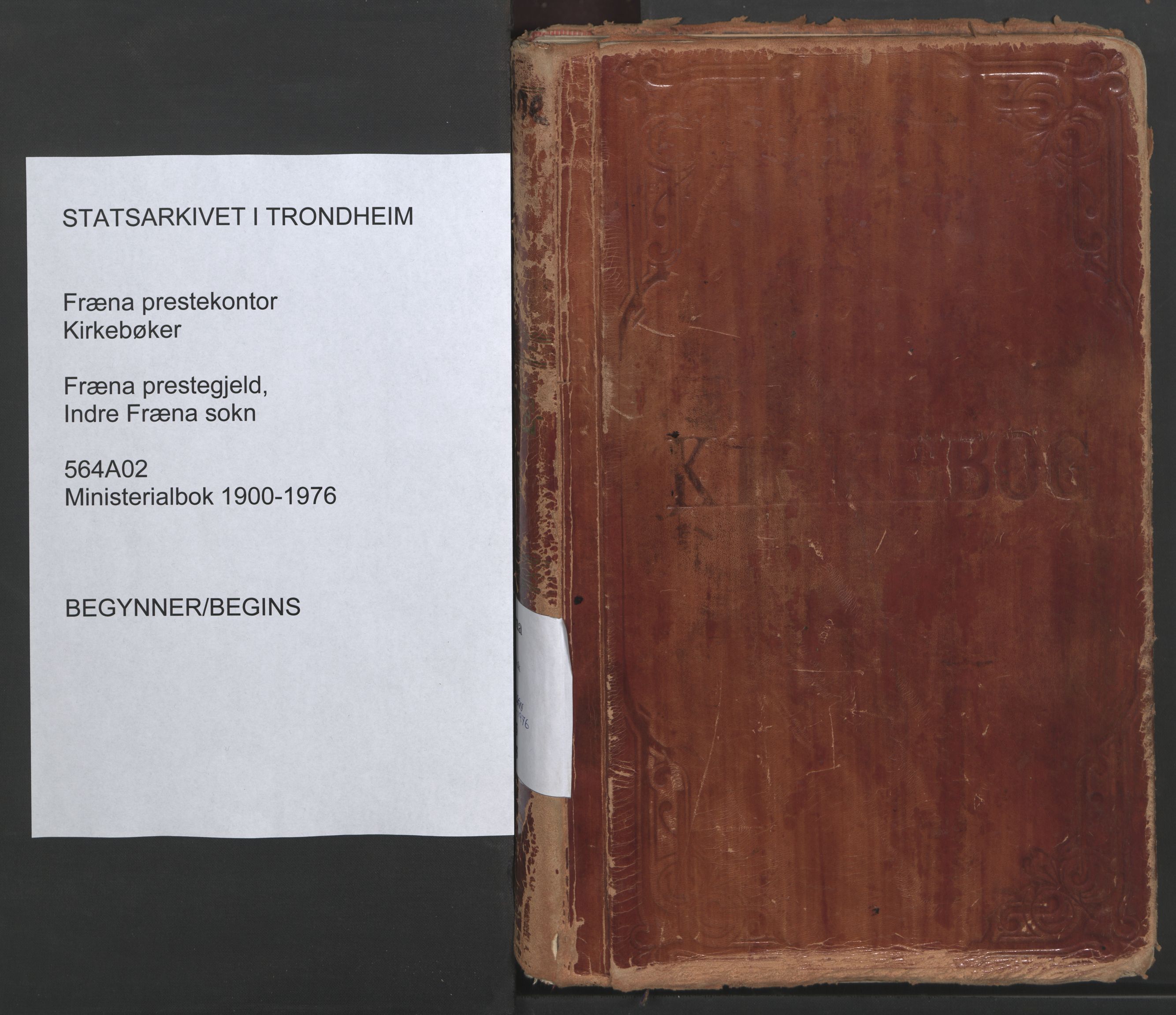 Ministerialprotokoller, klokkerbøker og fødselsregistre - Møre og Romsdal, AV/SAT-A-1454/564/L0741: Parish register (official) no. 564A02, 1900-1976