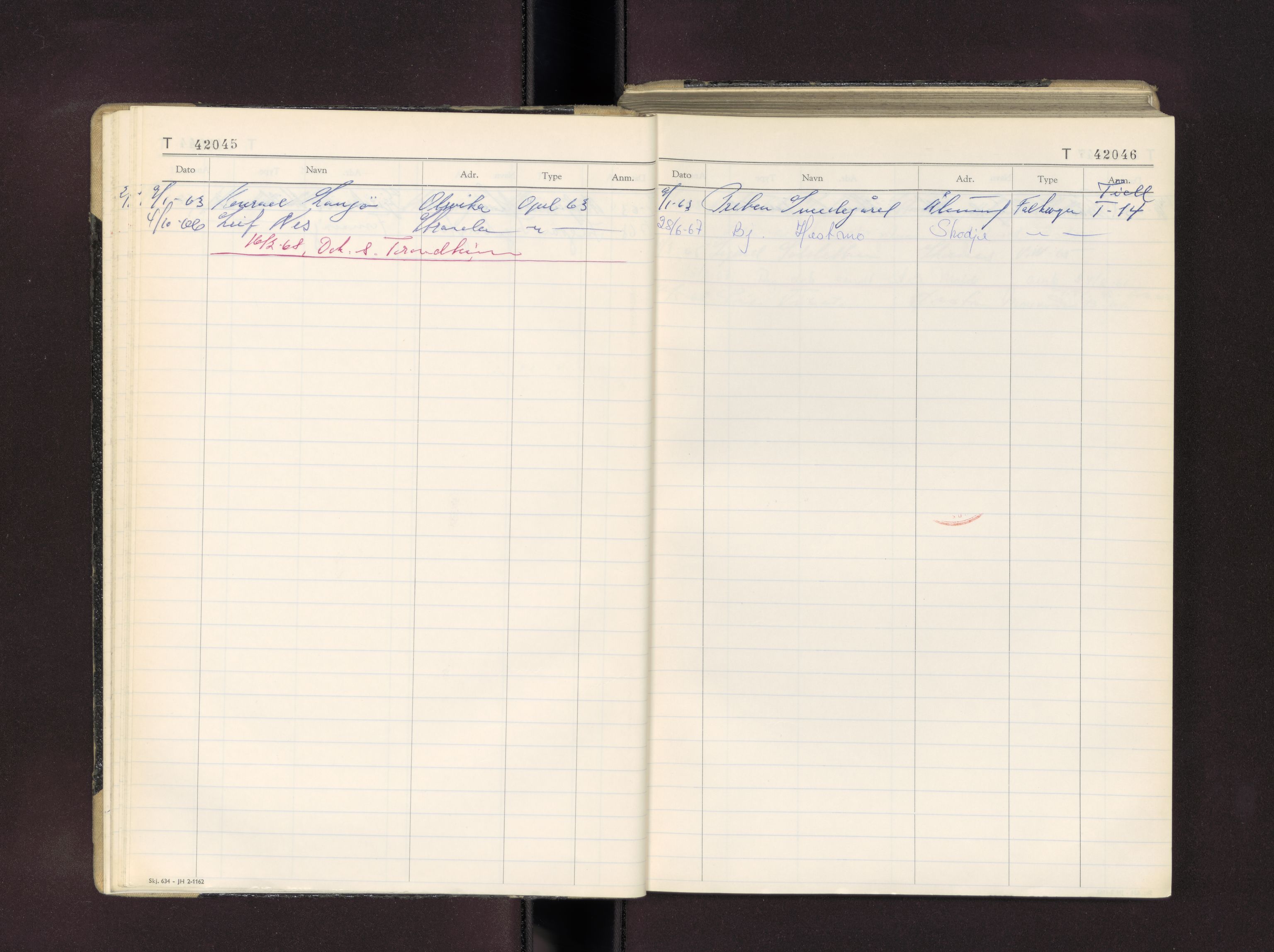 Møre og Romsdal vegkontor - Ålesund trafikkstasjon, AV/SAT-A-4099/F/Fc/L0037: Bilregister; T 42000 - T 42499, 1960-1970