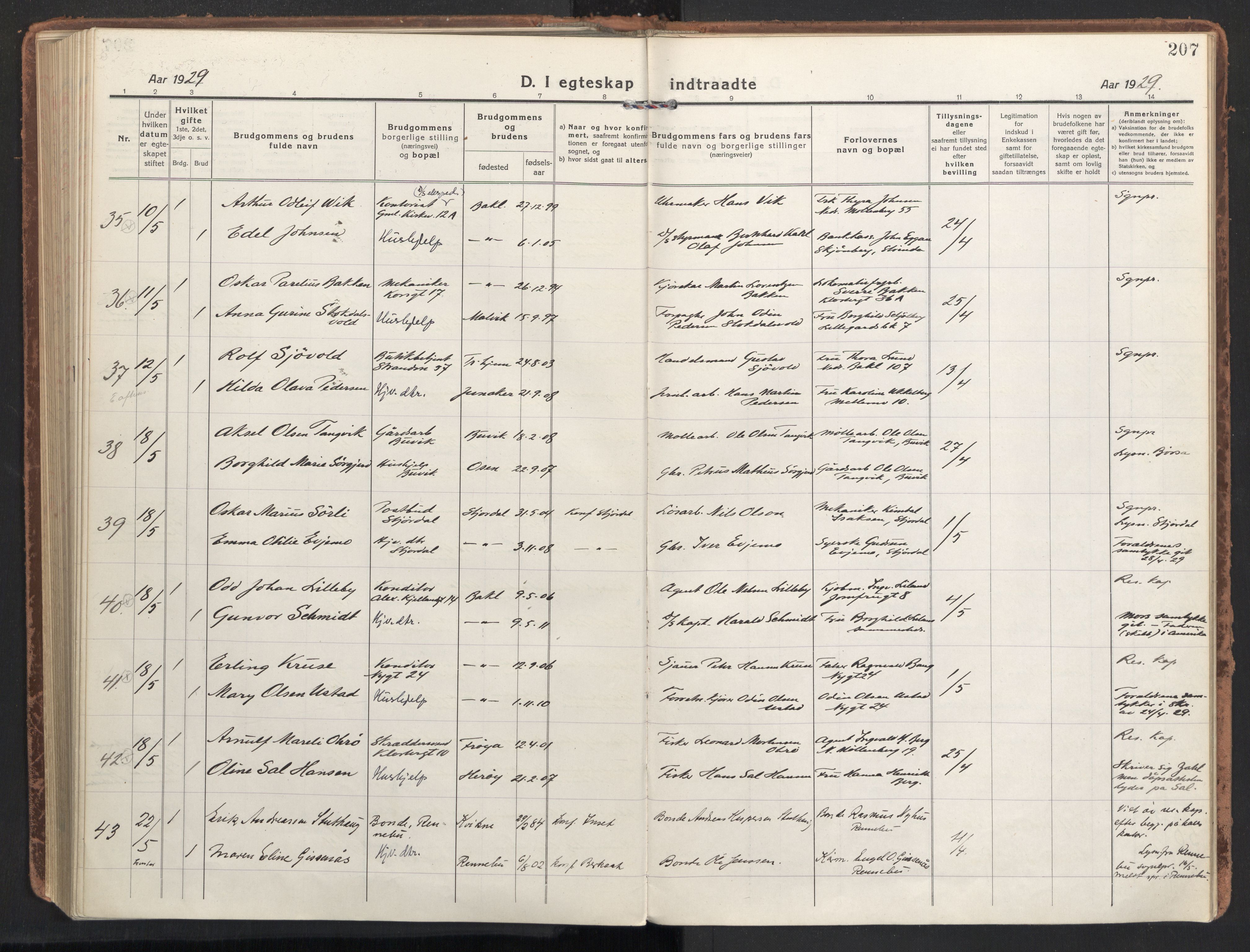 Ministerialprotokoller, klokkerbøker og fødselsregistre - Sør-Trøndelag, AV/SAT-A-1456/604/L0206: Parish register (official) no. 604A26, 1917-1931, p. 207