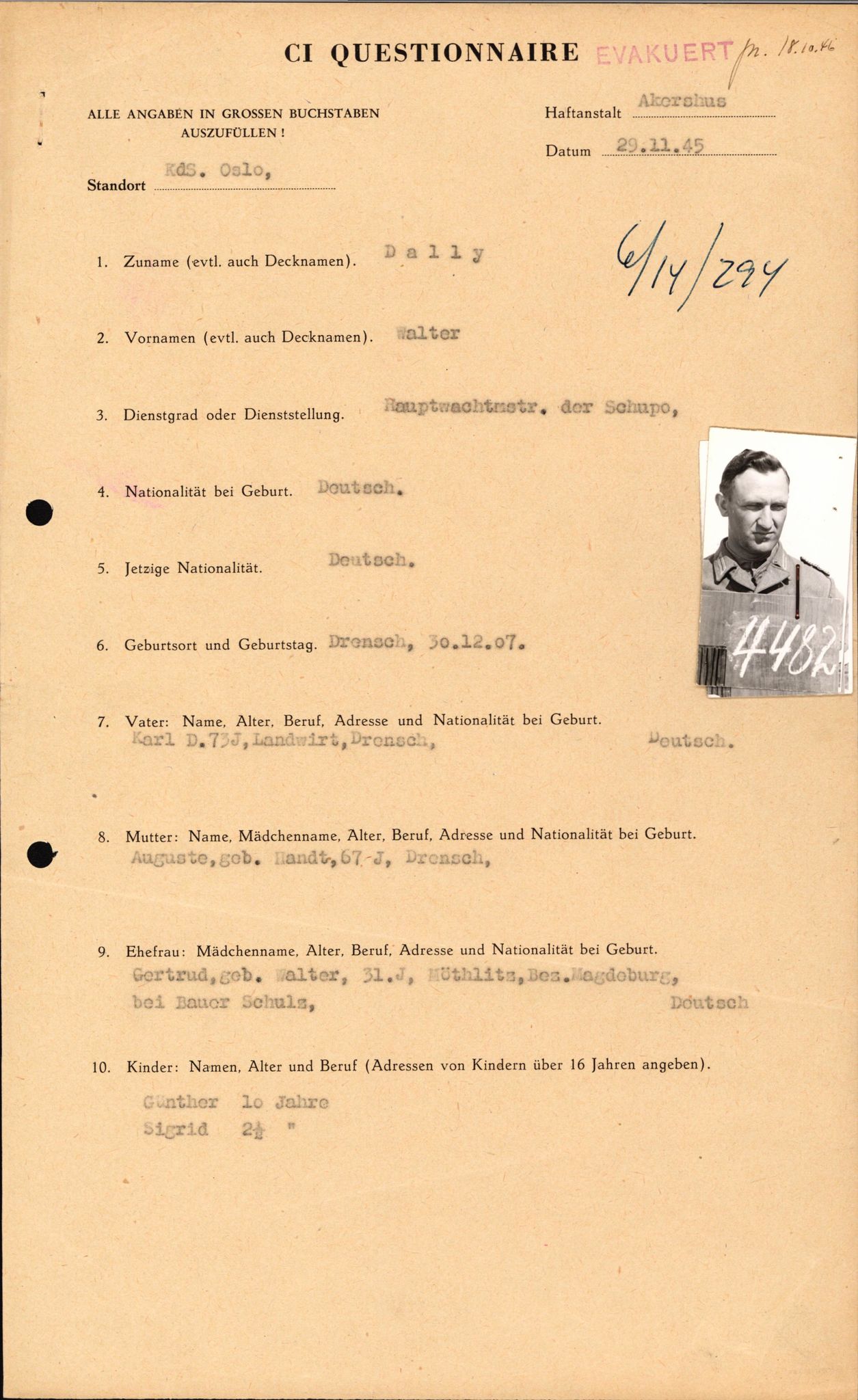 Forsvaret, Forsvarets overkommando II, RA/RAFA-3915/D/Db/L0005: CI Questionaires. Tyske okkupasjonsstyrker i Norge. Tyskere., 1945-1946, p. 329