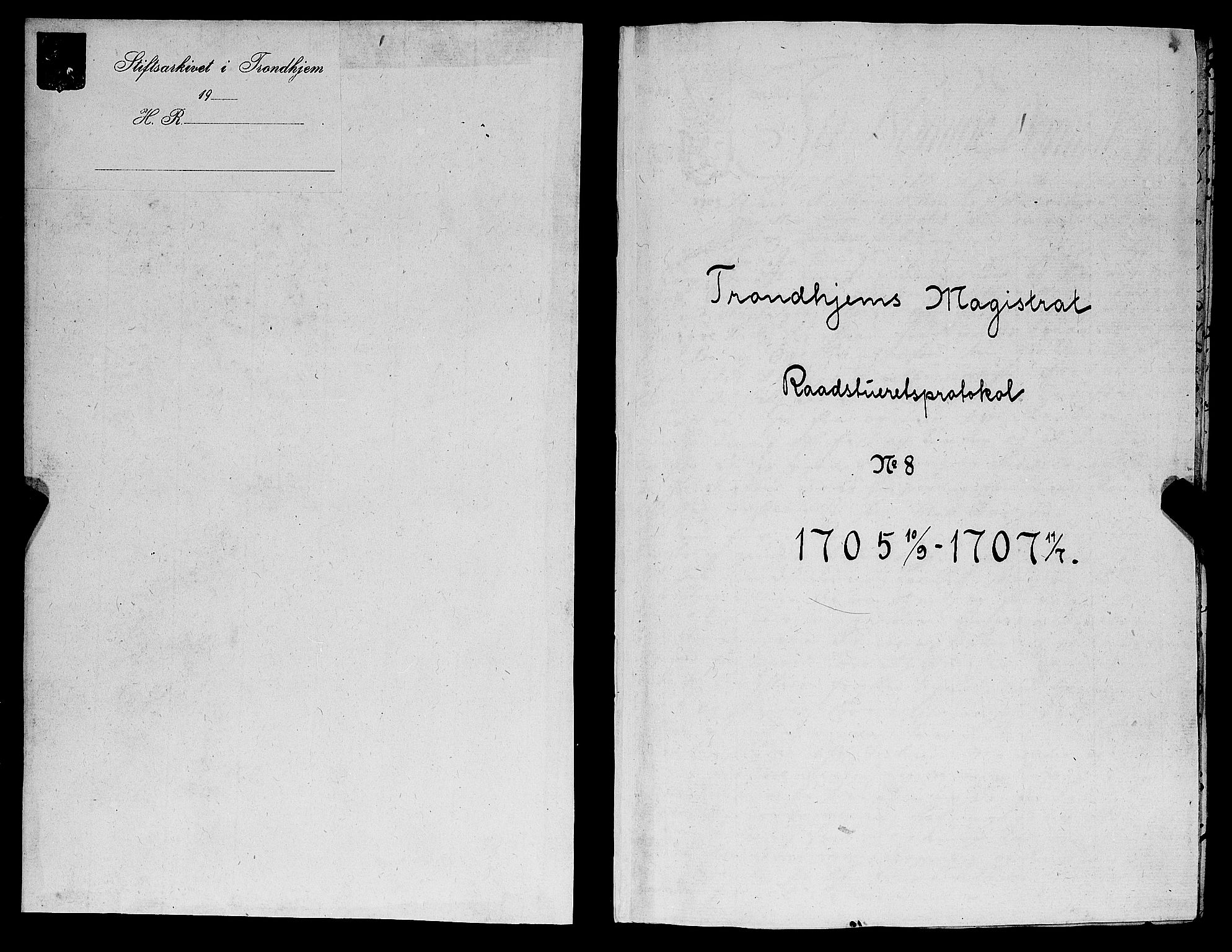 Trondheim magistrat, SAT/A-4372/A/Aa/L0008: Rådstueprotokoller, 1705-1707