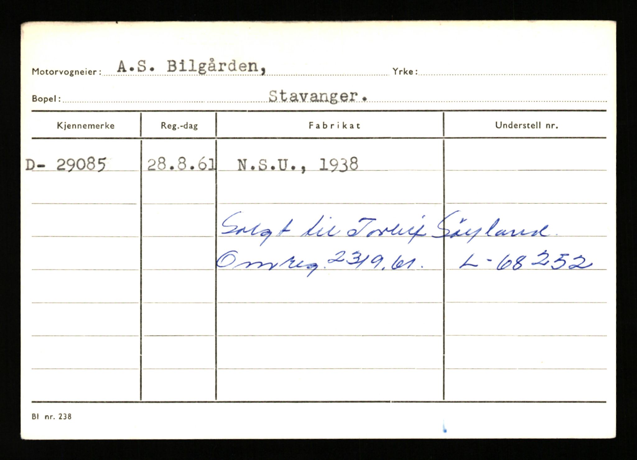 Stavanger trafikkstasjon, AV/SAST-A-101942/0/G/L0005: Registreringsnummer: 23000 - 34245, 1930-1971, p. 1915