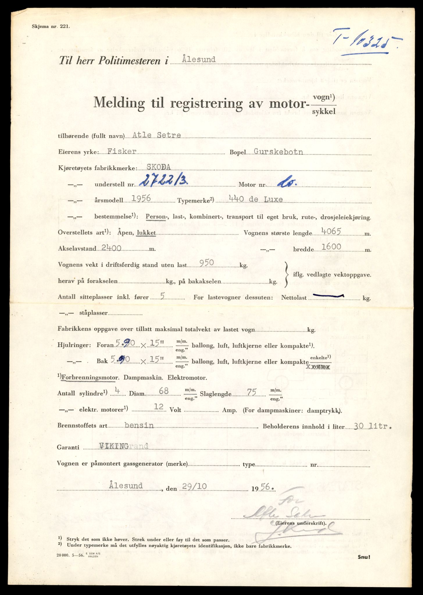 Møre og Romsdal vegkontor - Ålesund trafikkstasjon, AV/SAT-A-4099/F/Fe/L0019: Registreringskort for kjøretøy T 10228 - T 10350, 1927-1998, p. 2361