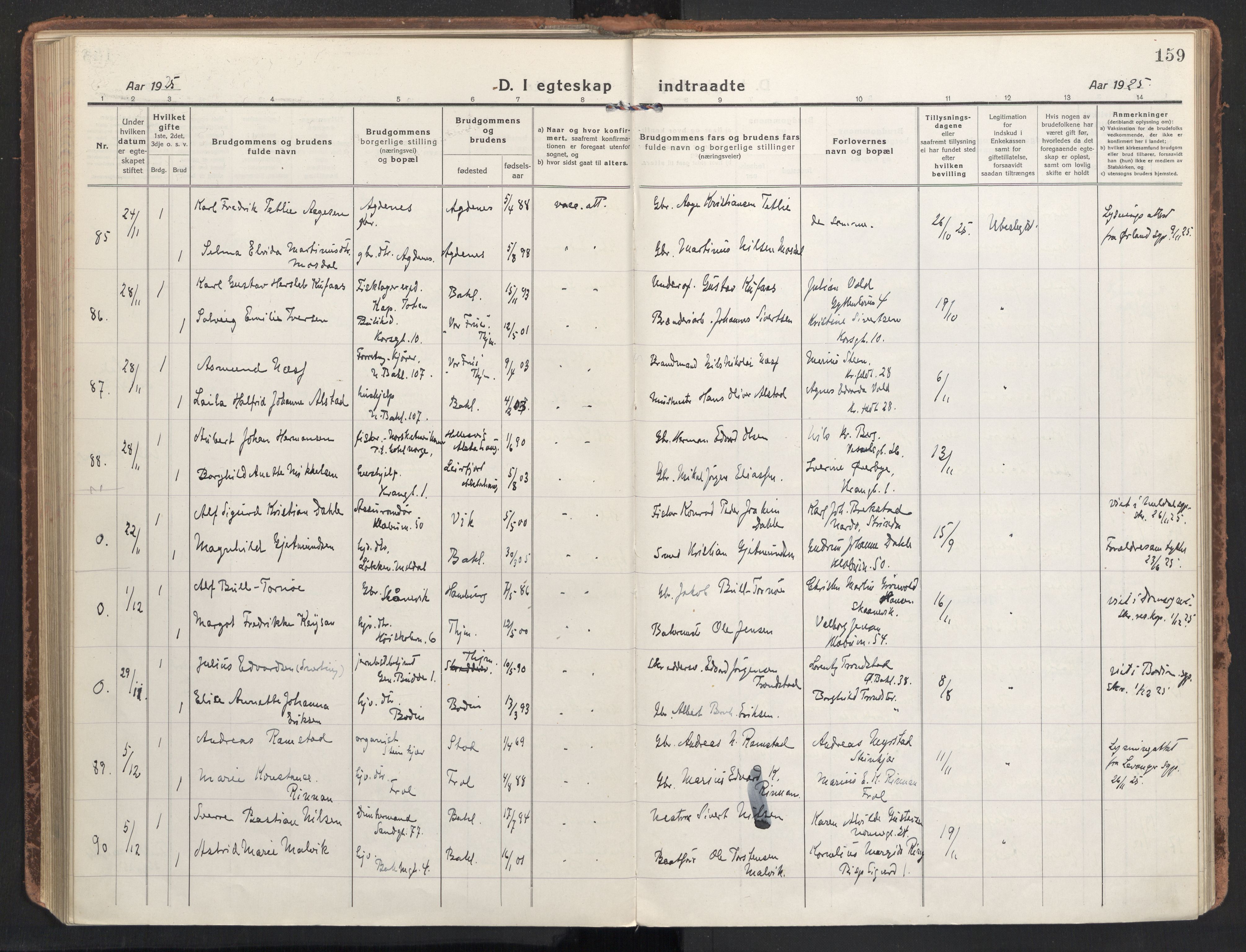 Ministerialprotokoller, klokkerbøker og fødselsregistre - Sør-Trøndelag, AV/SAT-A-1456/604/L0206: Parish register (official) no. 604A26, 1917-1931, p. 159