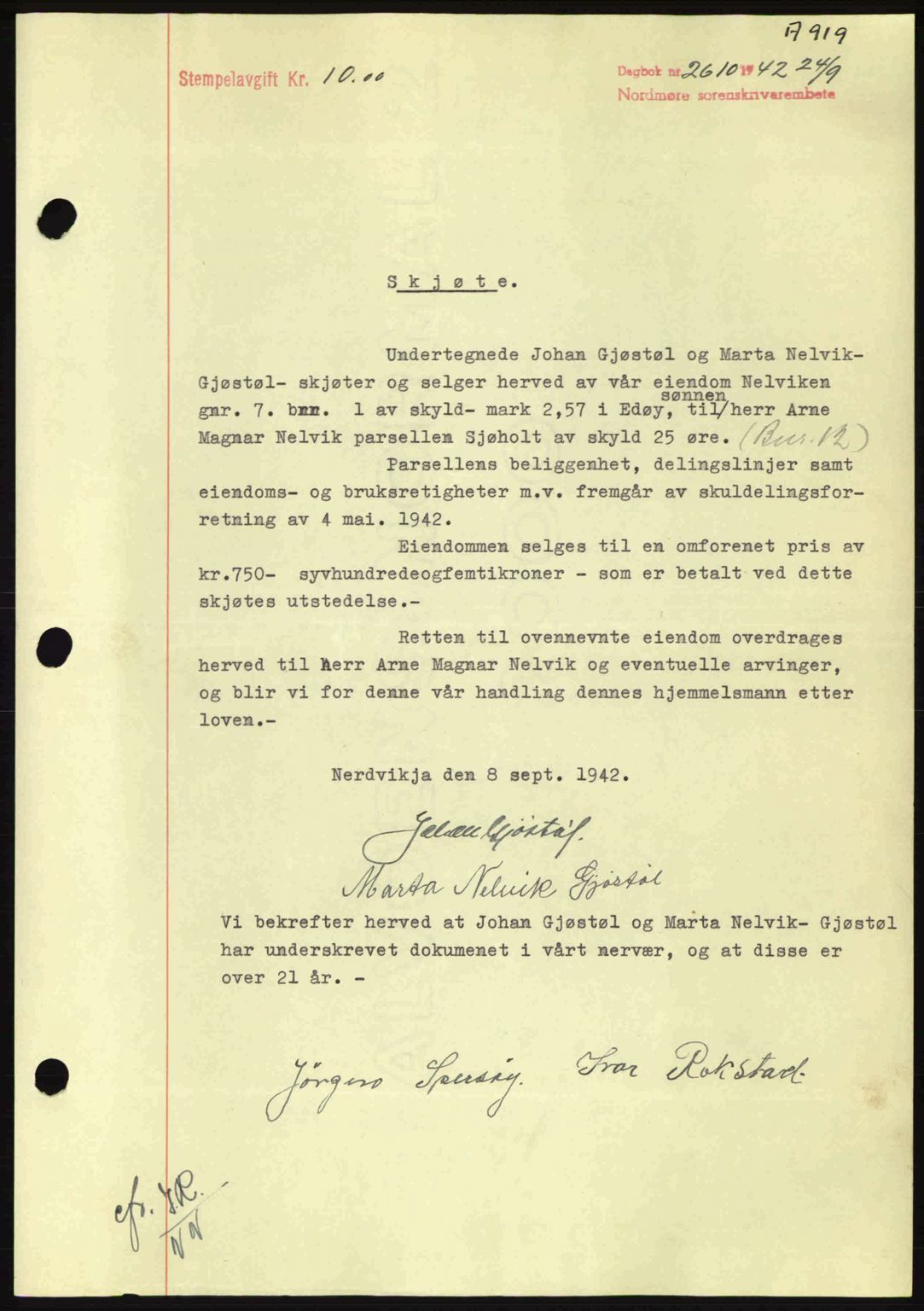 Nordmøre sorenskriveri, AV/SAT-A-4132/1/2/2Ca: Mortgage book no. A93, 1942-1942, Diary no: : 2610/1942