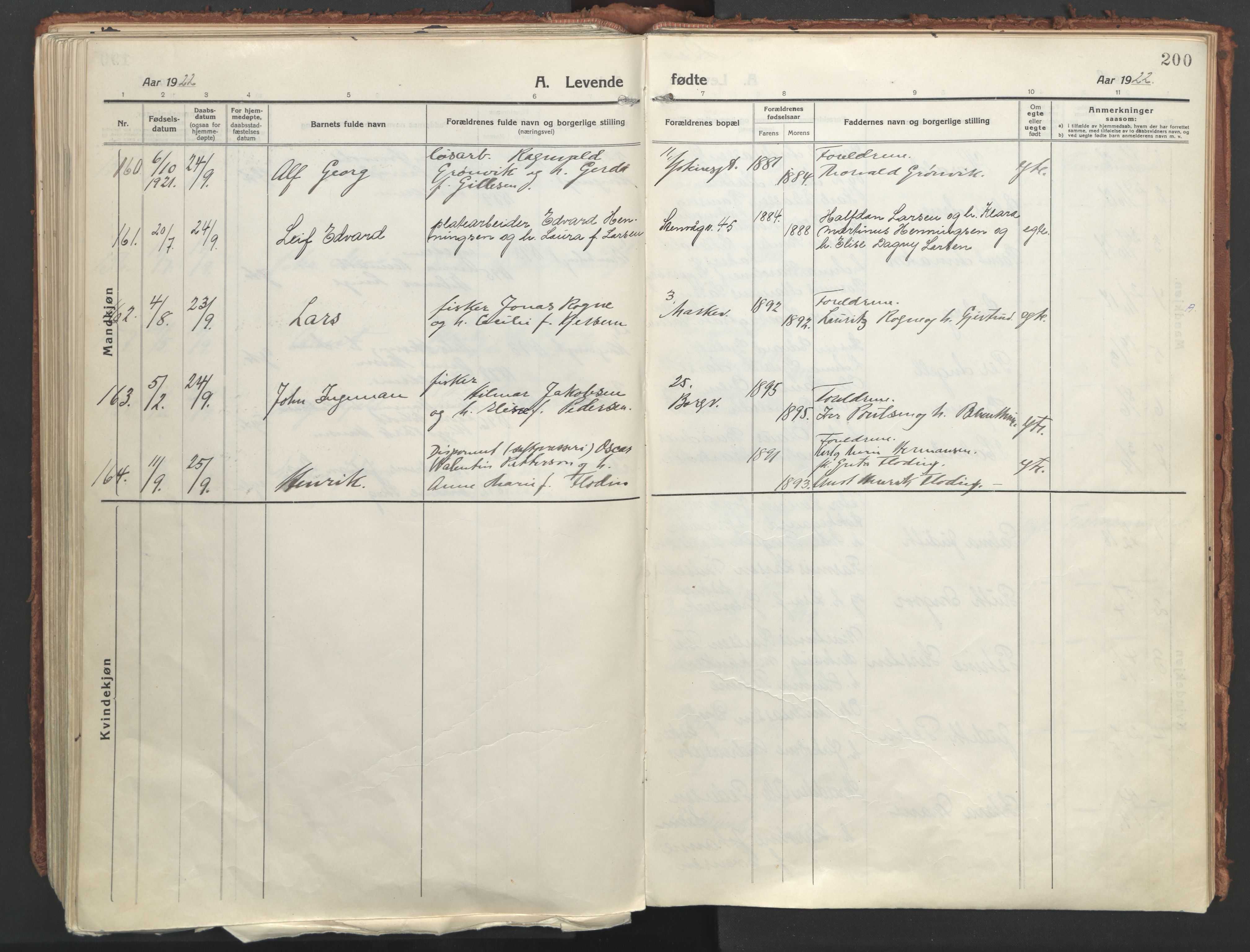 Ministerialprotokoller, klokkerbøker og fødselsregistre - Møre og Romsdal, AV/SAT-A-1454/529/L0462: Parish register (official) no. 529A12, 1917-1924, p. 200