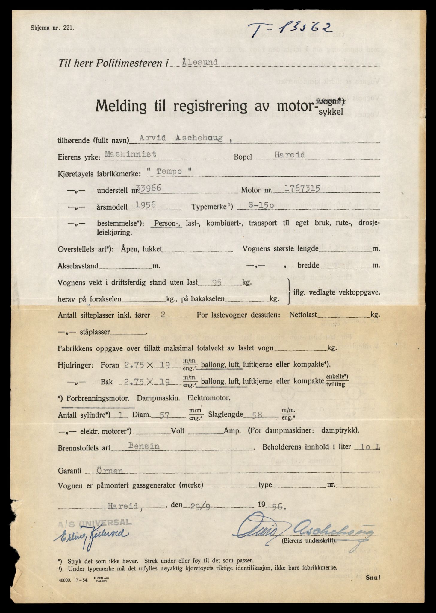 Møre og Romsdal vegkontor - Ålesund trafikkstasjon, AV/SAT-A-4099/F/Fe/L0040: Registreringskort for kjøretøy T 13531 - T 13709, 1927-1998, p. 621