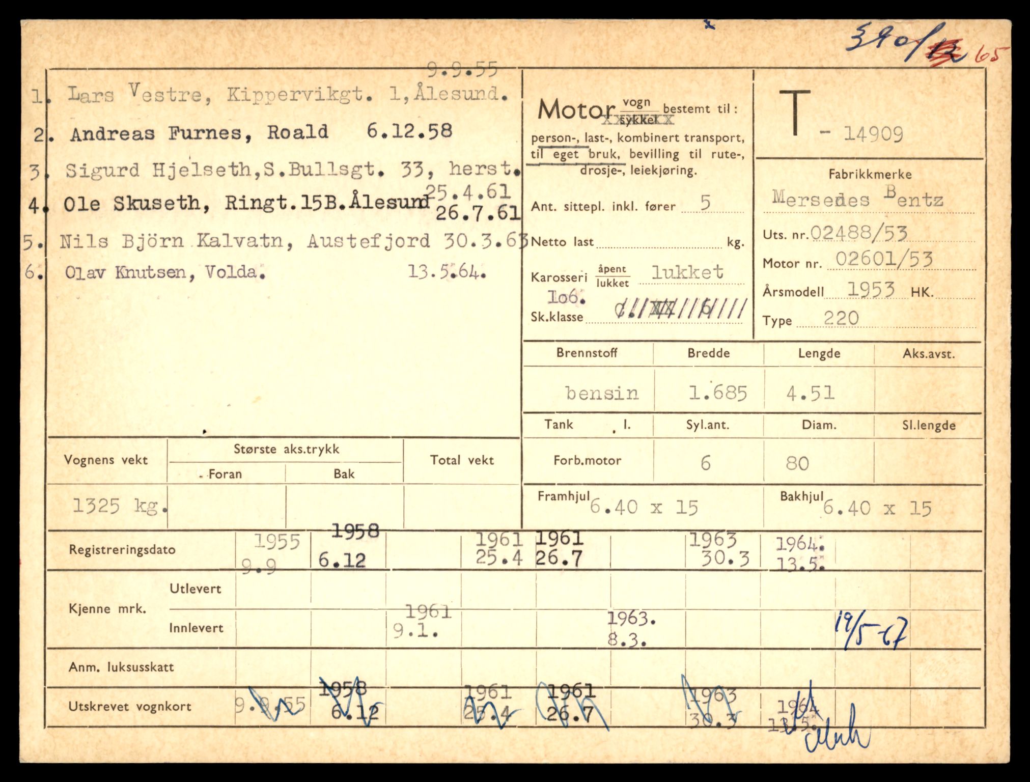 Møre og Romsdal vegkontor - Ålesund trafikkstasjon, AV/SAT-A-4099/F/Fe/L0049: Registreringskort for kjøretøy T 14864 - T 18613, 1927-1998, p. 1059