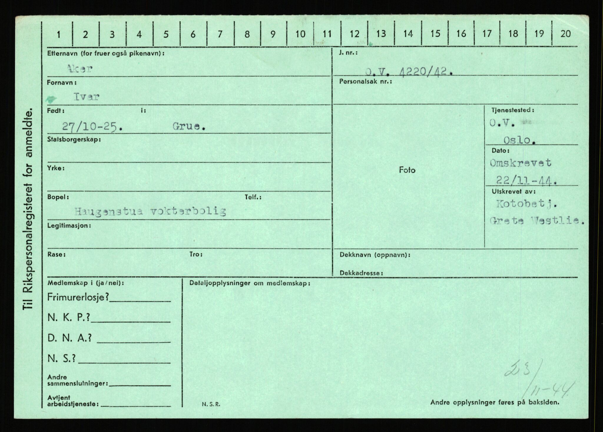 Statspolitiet - Hovedkontoret / Osloavdelingen, AV/RA-S-1329/C/Ca/L0001: Aabakken - Armann, 1943-1945, p. 1239