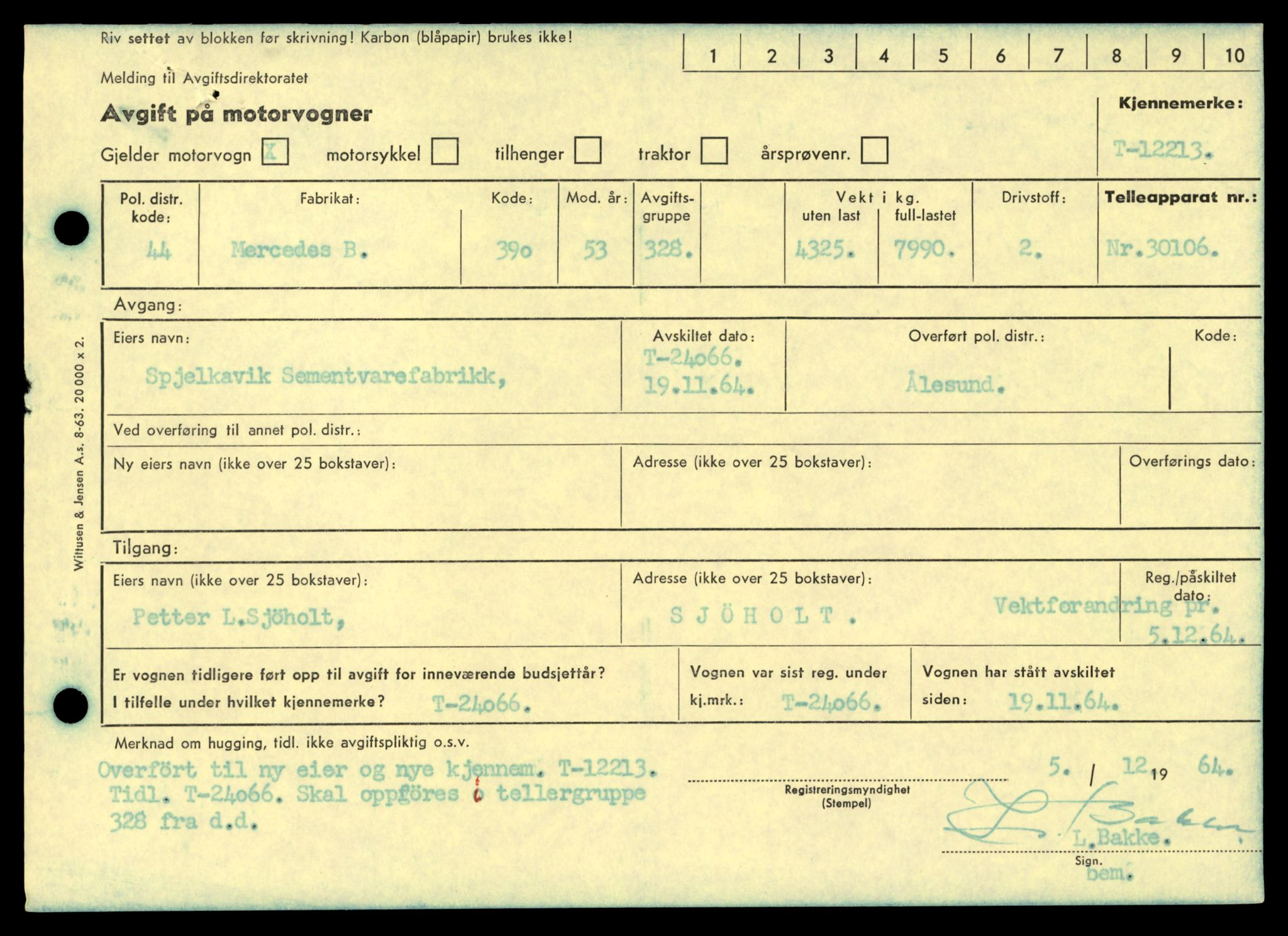 Møre og Romsdal vegkontor - Ålesund trafikkstasjon, AV/SAT-A-4099/F/Fe/L0033: Registreringskort for kjøretøy T 12151 - T 12474, 1927-1998, p. 2453