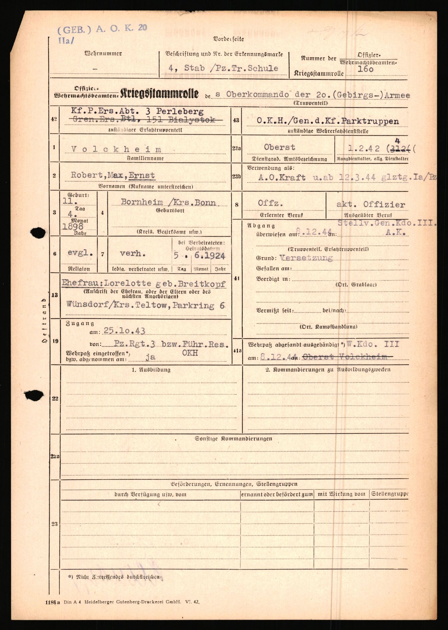 Forsvarets Overkommando. 2 kontor. Arkiv 11.4. Spredte tyske arkivsaker, AV/RA-RAFA-7031/D/Dar/Dara/L0019: Personalbøker og diverse, 1940-1945, p. 590
