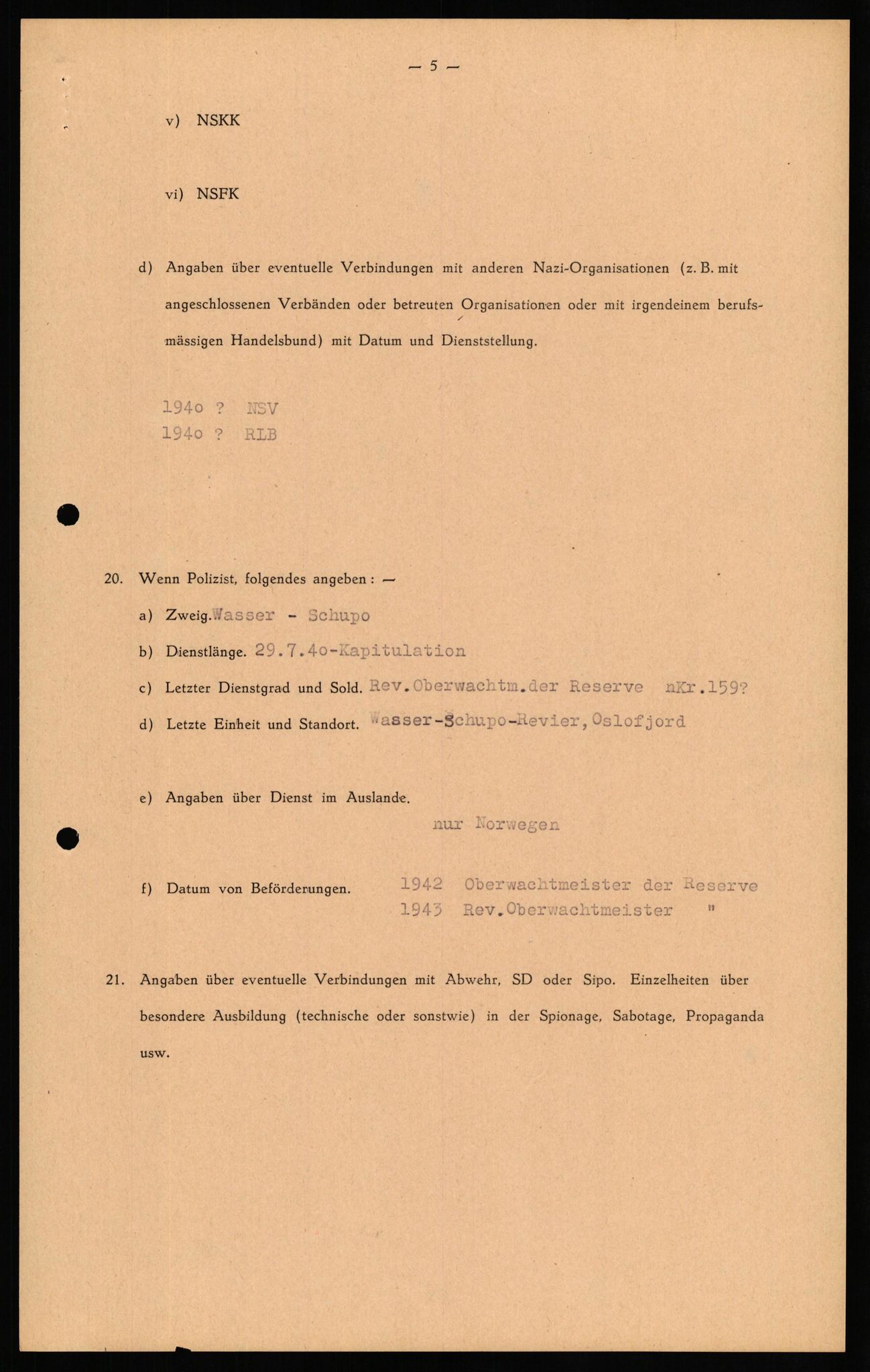 Forsvaret, Forsvarets overkommando II, RA/RAFA-3915/D/Db/L0026: CI Questionaires. Tyske okkupasjonsstyrker i Norge. Tyskere., 1945-1946, p. 312