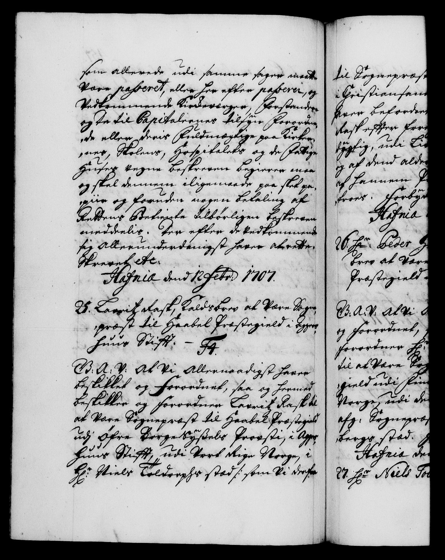 Danske Kanselli 1572-1799, AV/RA-EA-3023/F/Fc/Fca/Fcaa/L0019: Norske registre, 1704-1707, p. 451b