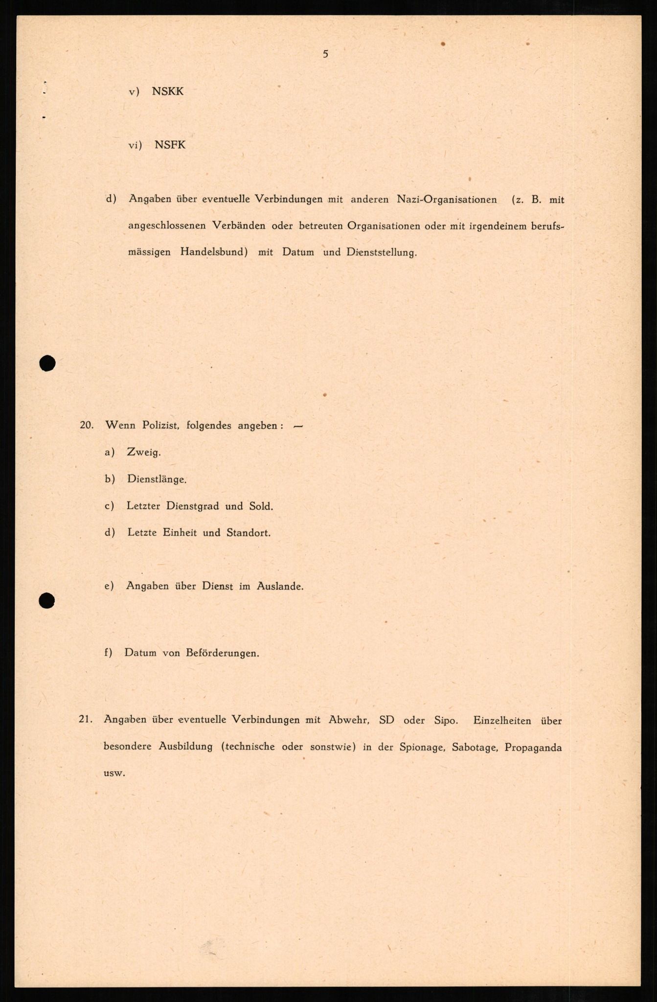 Forsvaret, Forsvarets overkommando II, AV/RA-RAFA-3915/D/Db/L0007: CI Questionaires. Tyske okkupasjonsstyrker i Norge. Tyskere., 1945-1946, p. 136