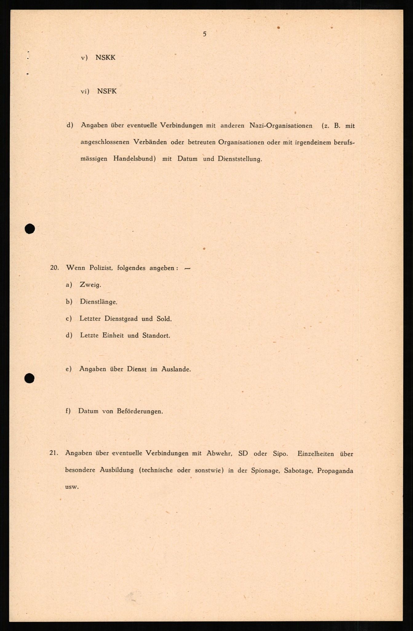 Forsvaret, Forsvarets overkommando II, RA/RAFA-3915/D/Db/L0007: CI Questionaires. Tyske okkupasjonsstyrker i Norge. Tyskere., 1945-1946, p. 136