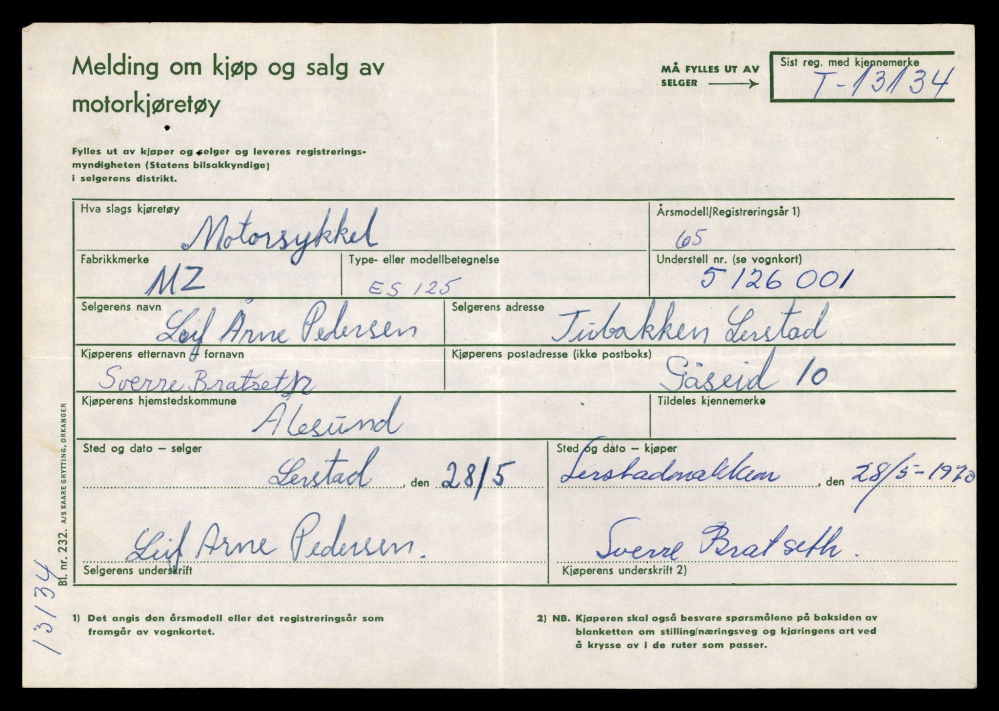 Møre og Romsdal vegkontor - Ålesund trafikkstasjon, AV/SAT-A-4099/F/Fe/L0037: Registreringskort for kjøretøy T 13031 - T 13179, 1927-1998, p. 2055