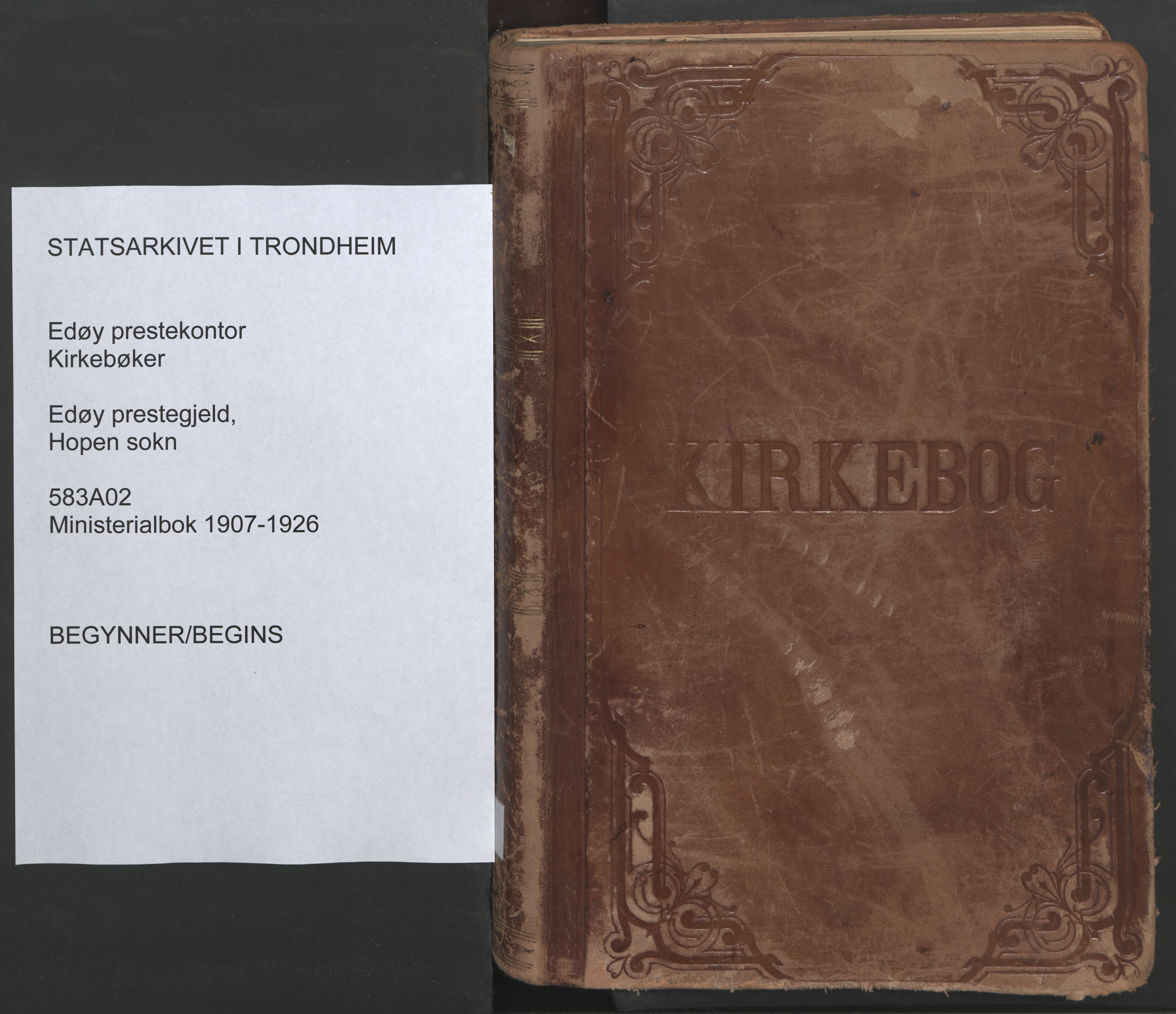 Ministerialprotokoller, klokkerbøker og fødselsregistre - Møre og Romsdal, SAT/A-1454/583/L0955: Parish register (official) no. 583A02, 1907-1926