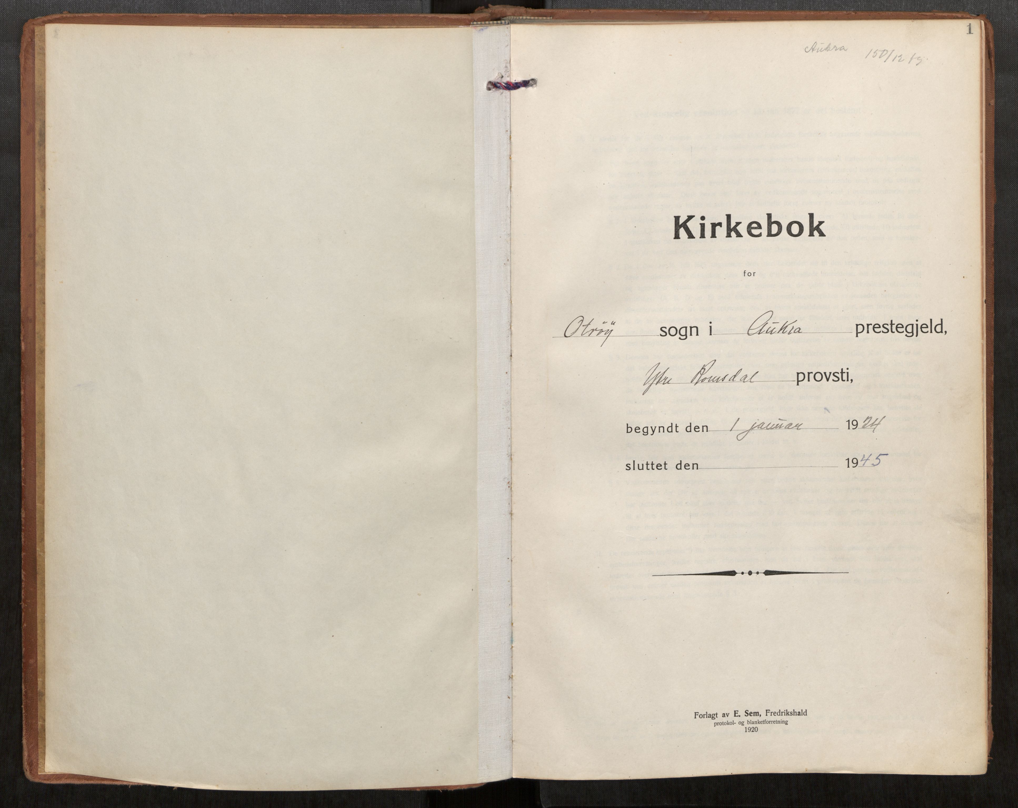 Ministerialprotokoller, klokkerbøker og fødselsregistre - Møre og Romsdal, AV/SAT-A-1454/563/L0741: Parish register (official) no. 563A03, 1924-1945, p. 1