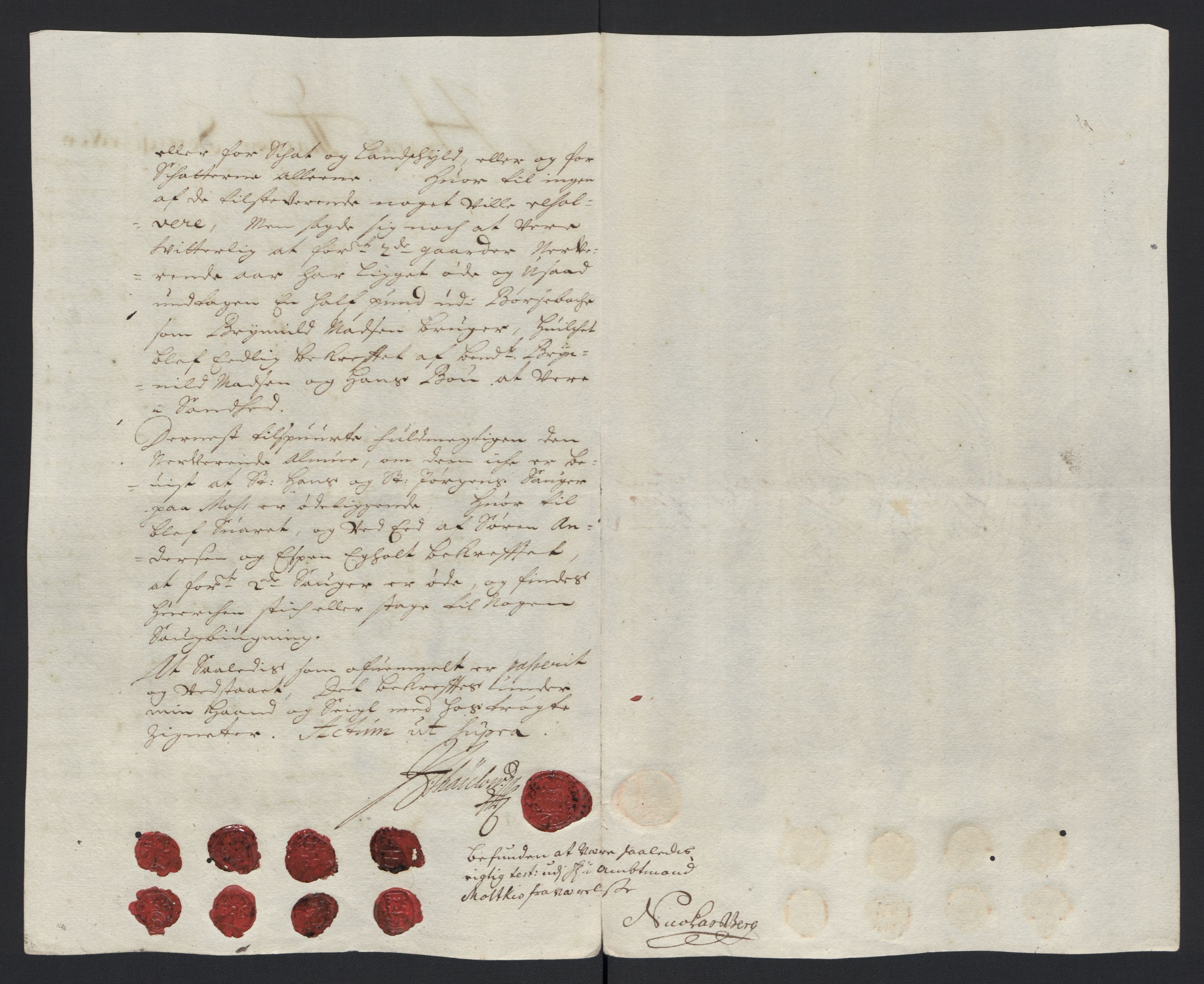 Rentekammeret inntil 1814, Reviderte regnskaper, Fogderegnskap, AV/RA-EA-4092/R04/L0129: Fogderegnskap Moss, Onsøy, Tune, Veme og Åbygge, 1700, p. 422