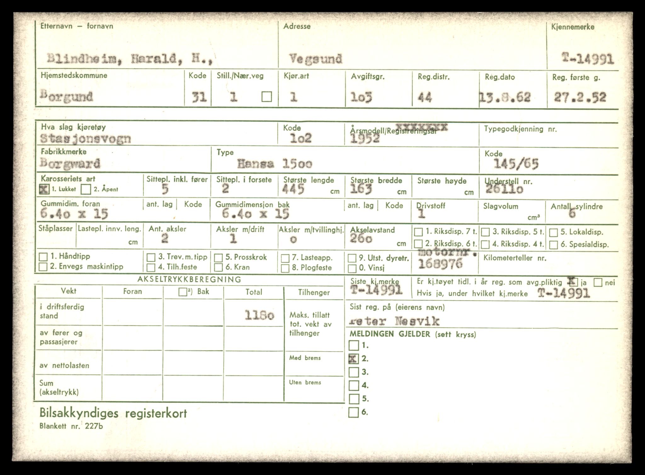 Møre og Romsdal vegkontor - Ålesund trafikkstasjon, AV/SAT-A-4099/F/Fe/L0049: Registreringskort for kjøretøy T 14864 - T 18613, 1927-1998, p. 3057