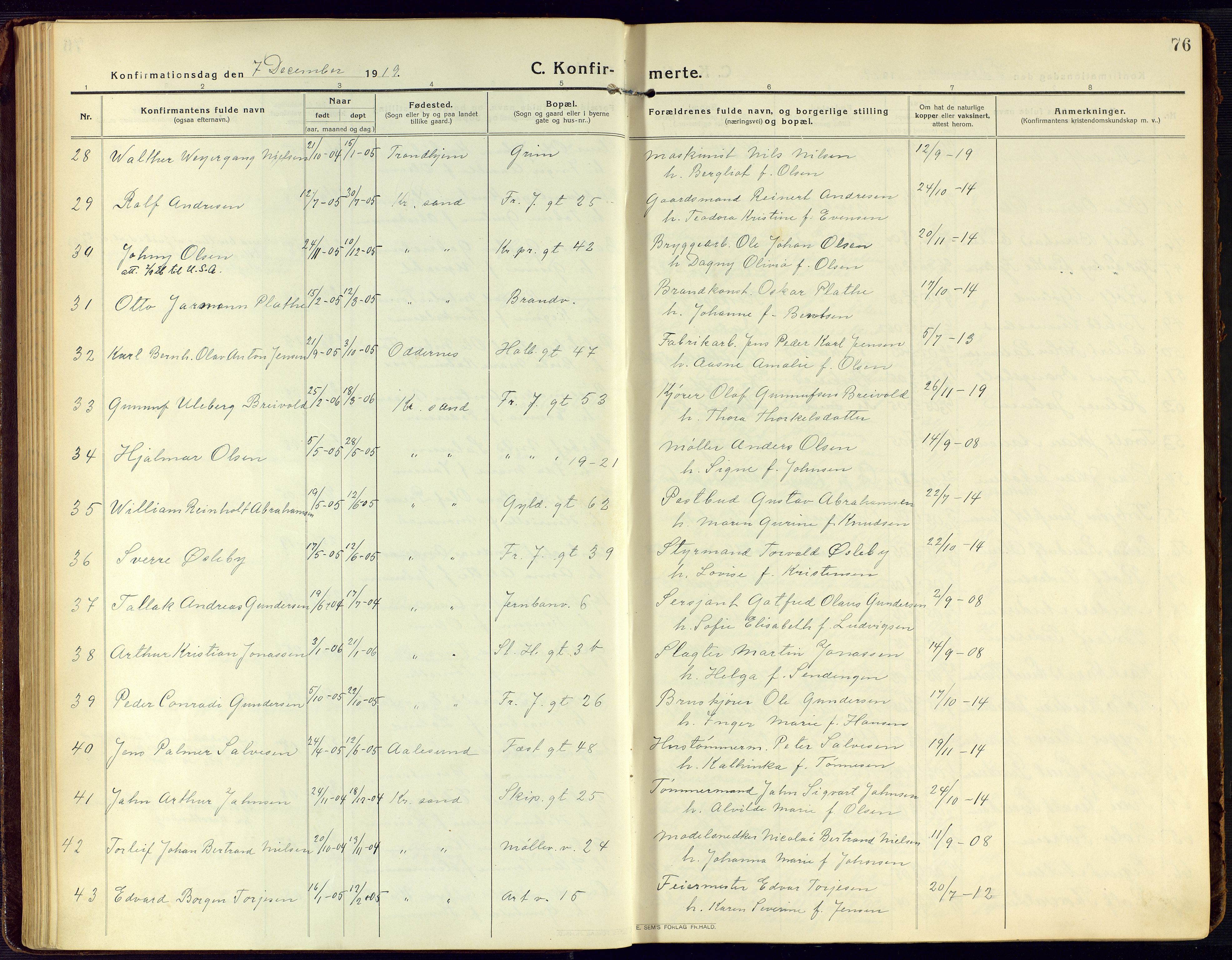 Kristiansand domprosti, SAK/1112-0006/F/Fa/L0026: Parish register (official) no. A 25, 1916-1928, p. 76