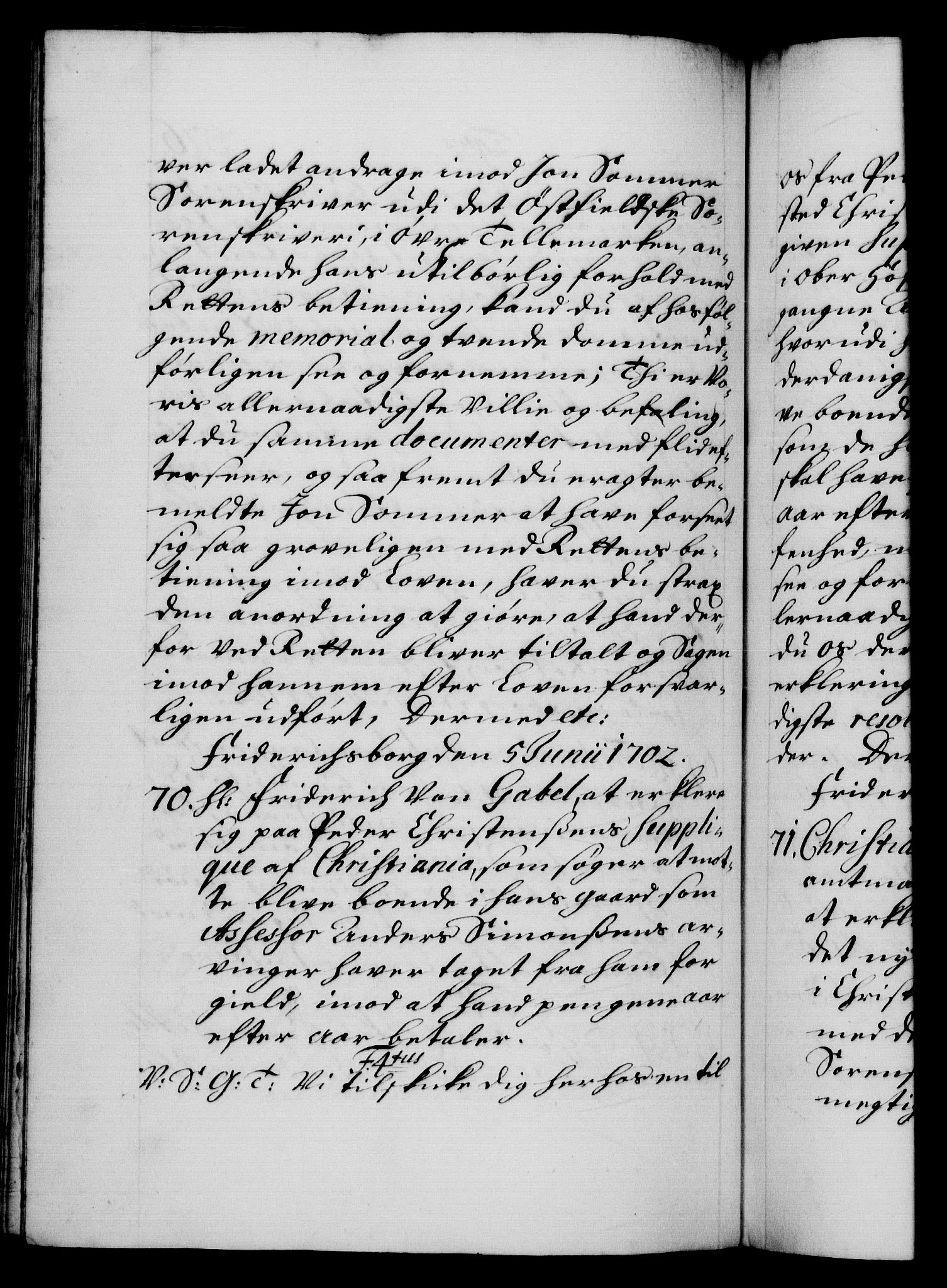 Danske Kanselli 1572-1799, AV/RA-EA-3023/F/Fc/Fca/Fcab/L0016: Norske tegnelser, 1699-1703, p. 376b