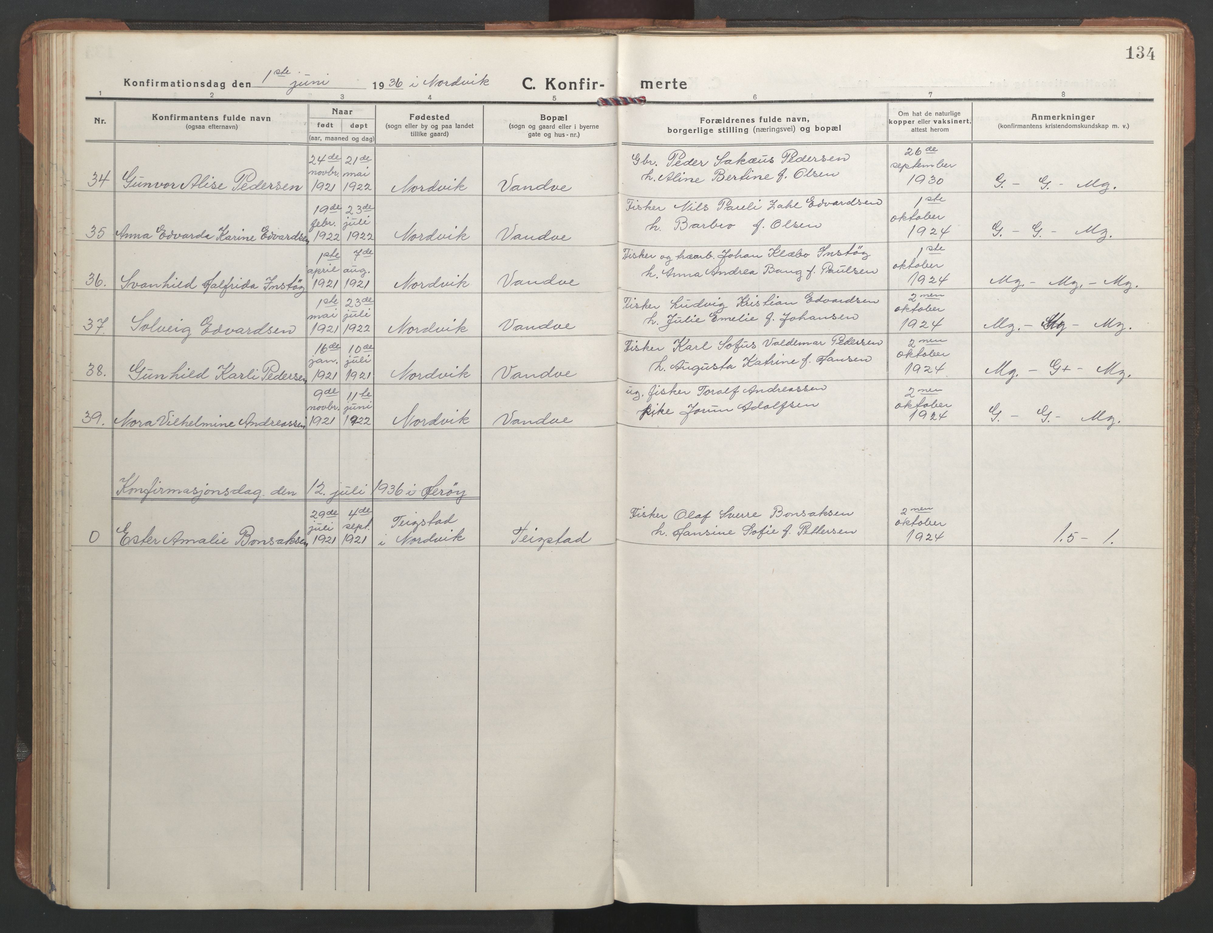 Ministerialprotokoller, klokkerbøker og fødselsregistre - Nordland, SAT/A-1459/836/L0539: Parish register (copy) no. 836C03, 1917-1949, p. 134